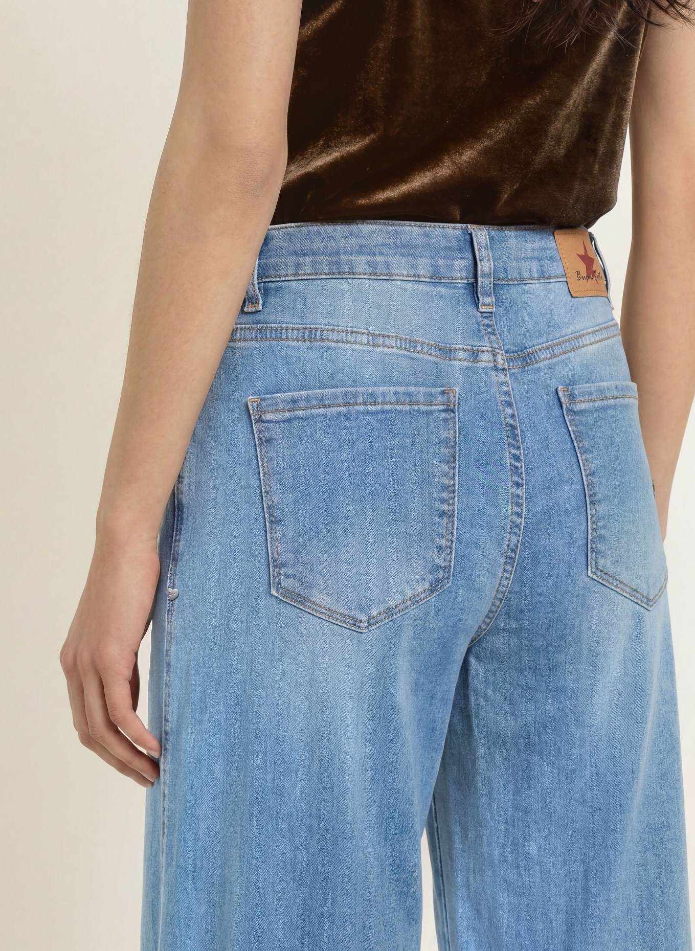 Buena Vista Wide leg jeans: 7365 sky denim