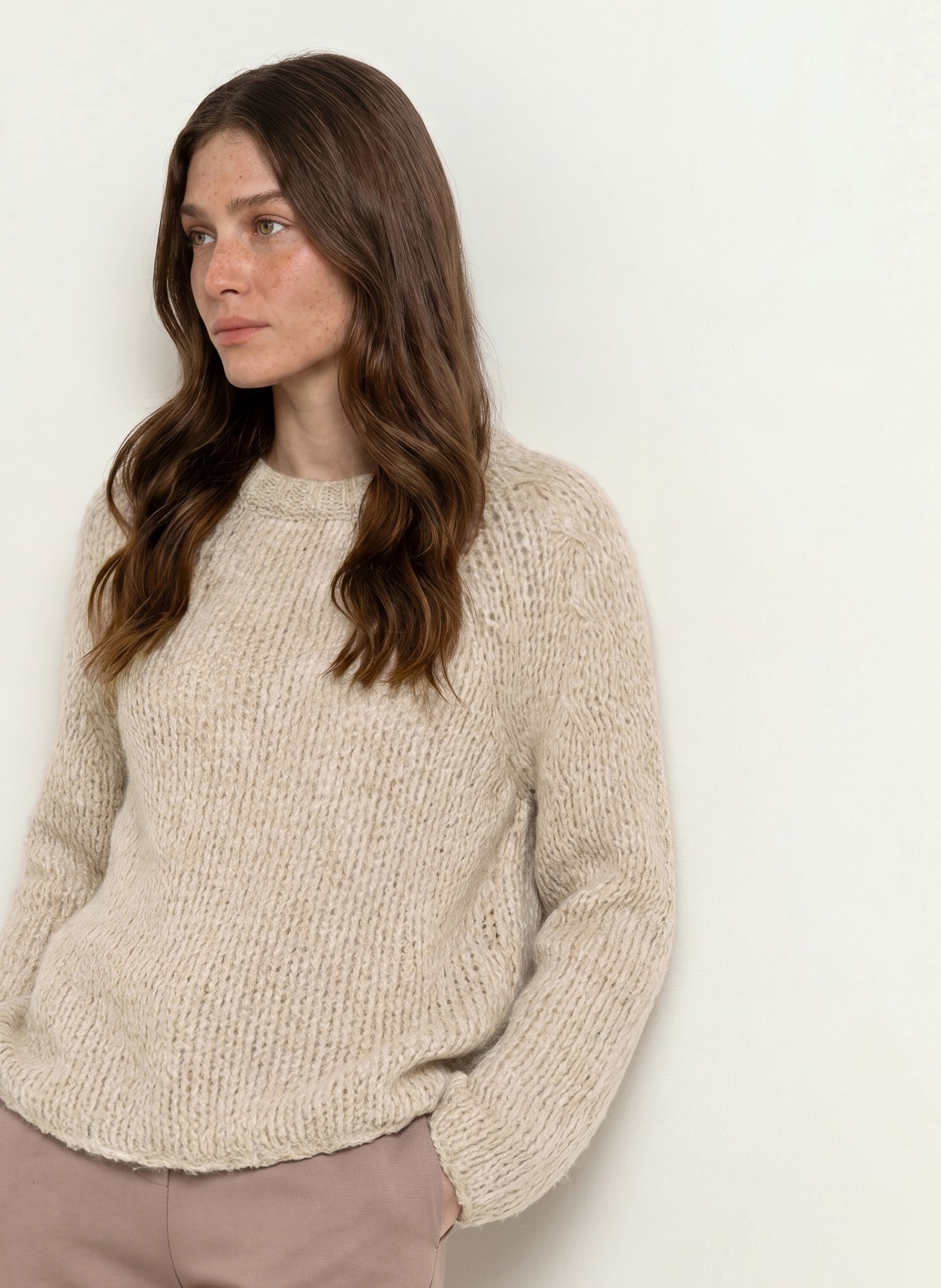 Juvia Sweter TARIA: BEŻOWY