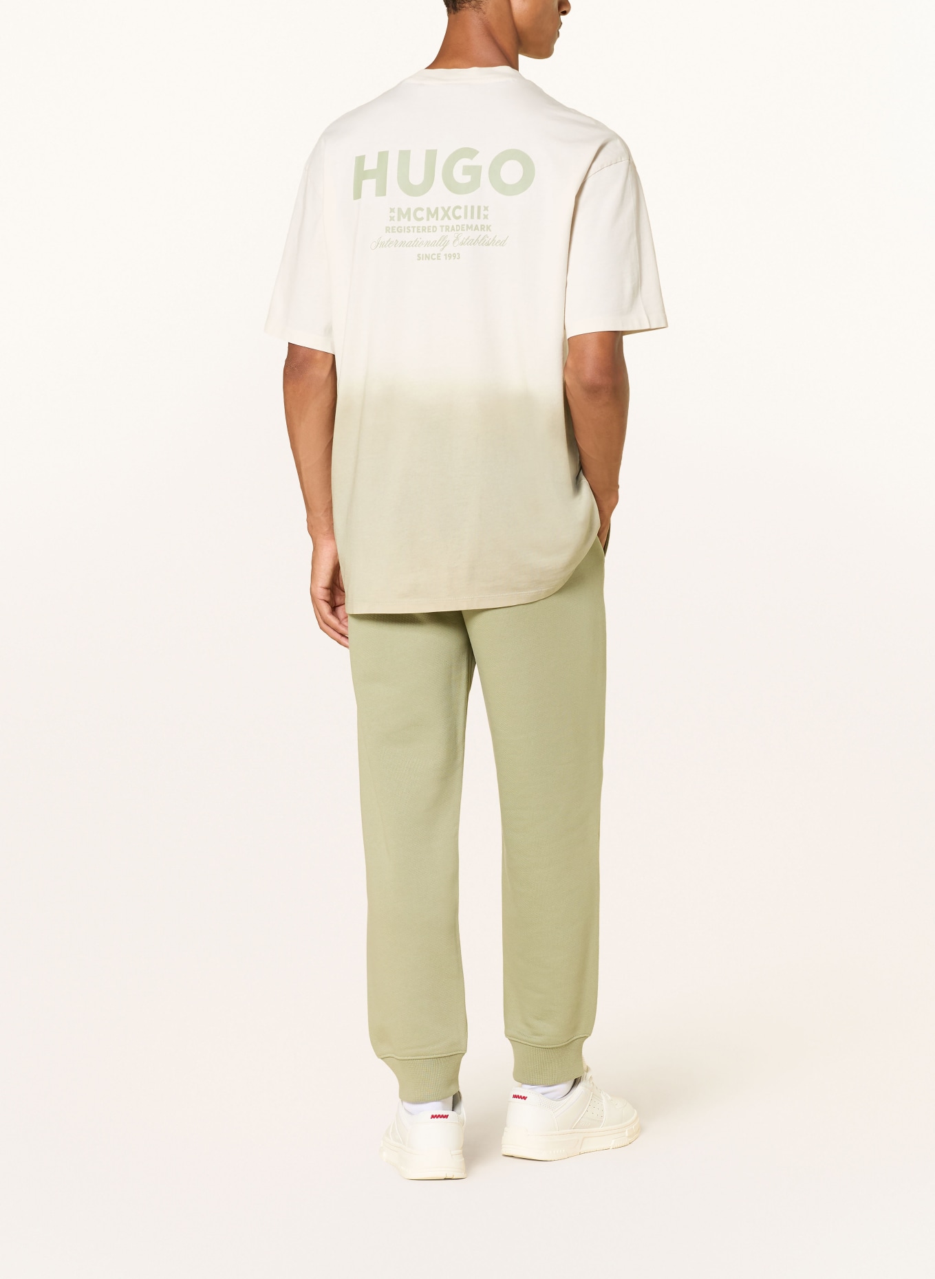 HUGO Sweatpant NEVEZ: LICHTGROEN