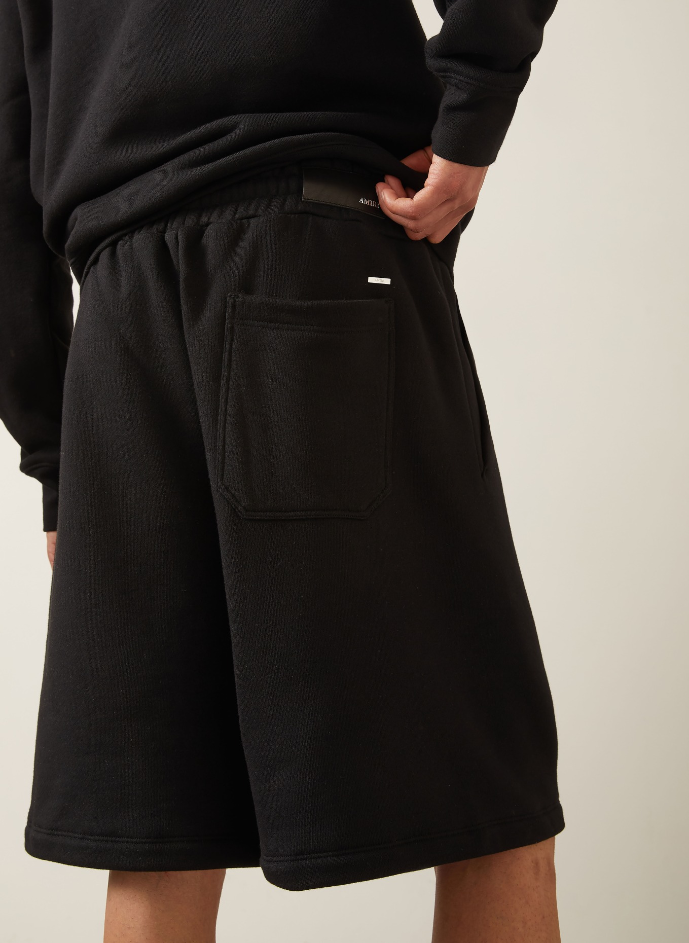 AMIRI Sweatshorts: SCHWARZ / PINK / ORANGE