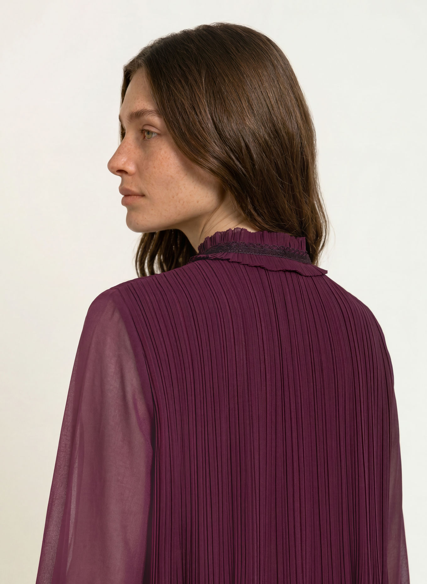 MARC CAIN Blusenshirt mit Plissees und Spitze: 296 winetasting