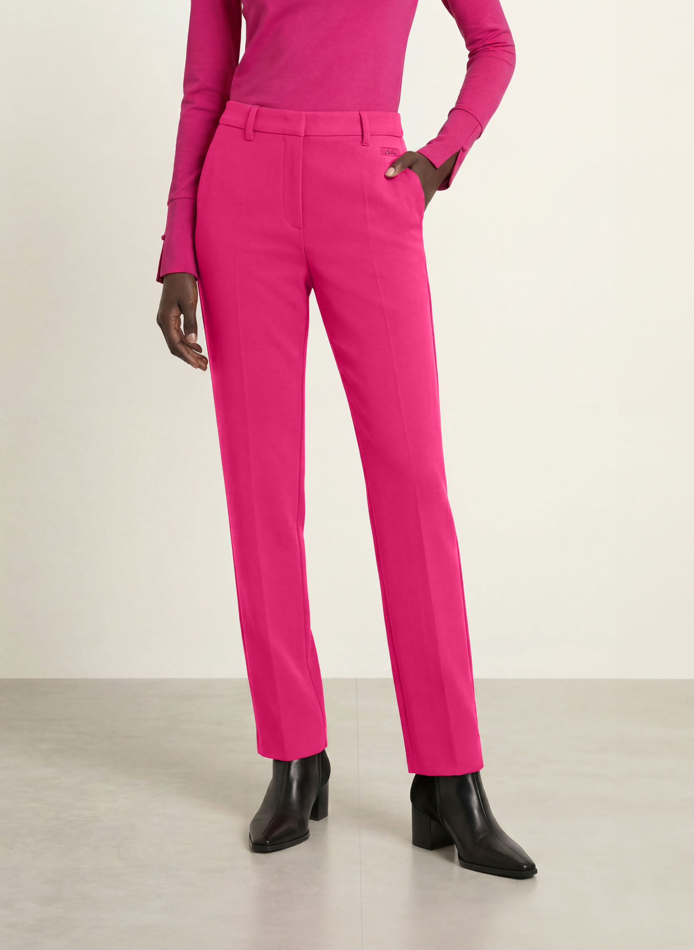 MARC CAIN FORDON Trousers: 264 very berry