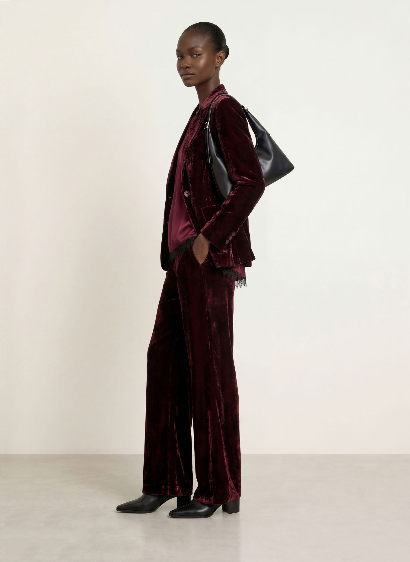 MARC CAIN Wide-leg trousers WARRI in Velvet: 296 winetasting