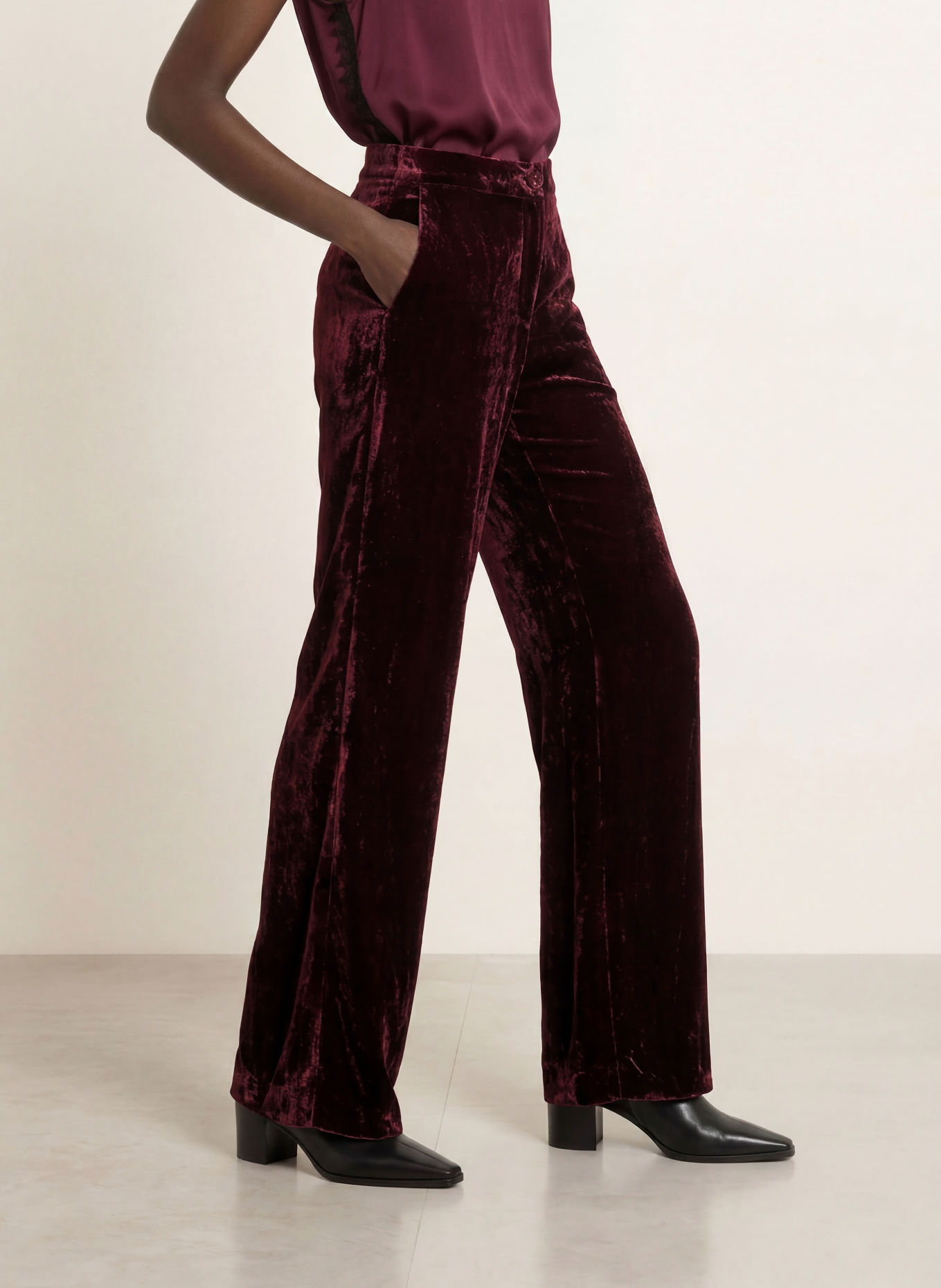 MARC CAIN Wide-leg trousers WARRI in Velvet: 296 winetasting