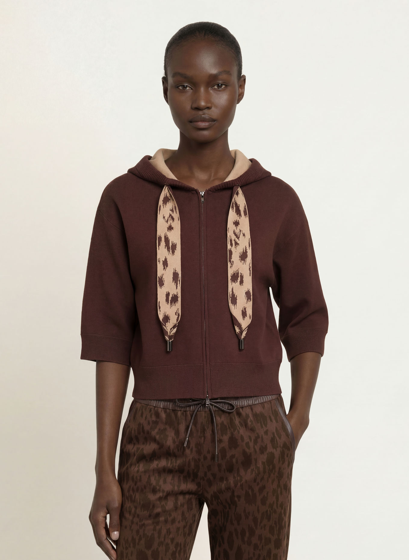 MARC CAIN Strickjacke: 697 seal brown