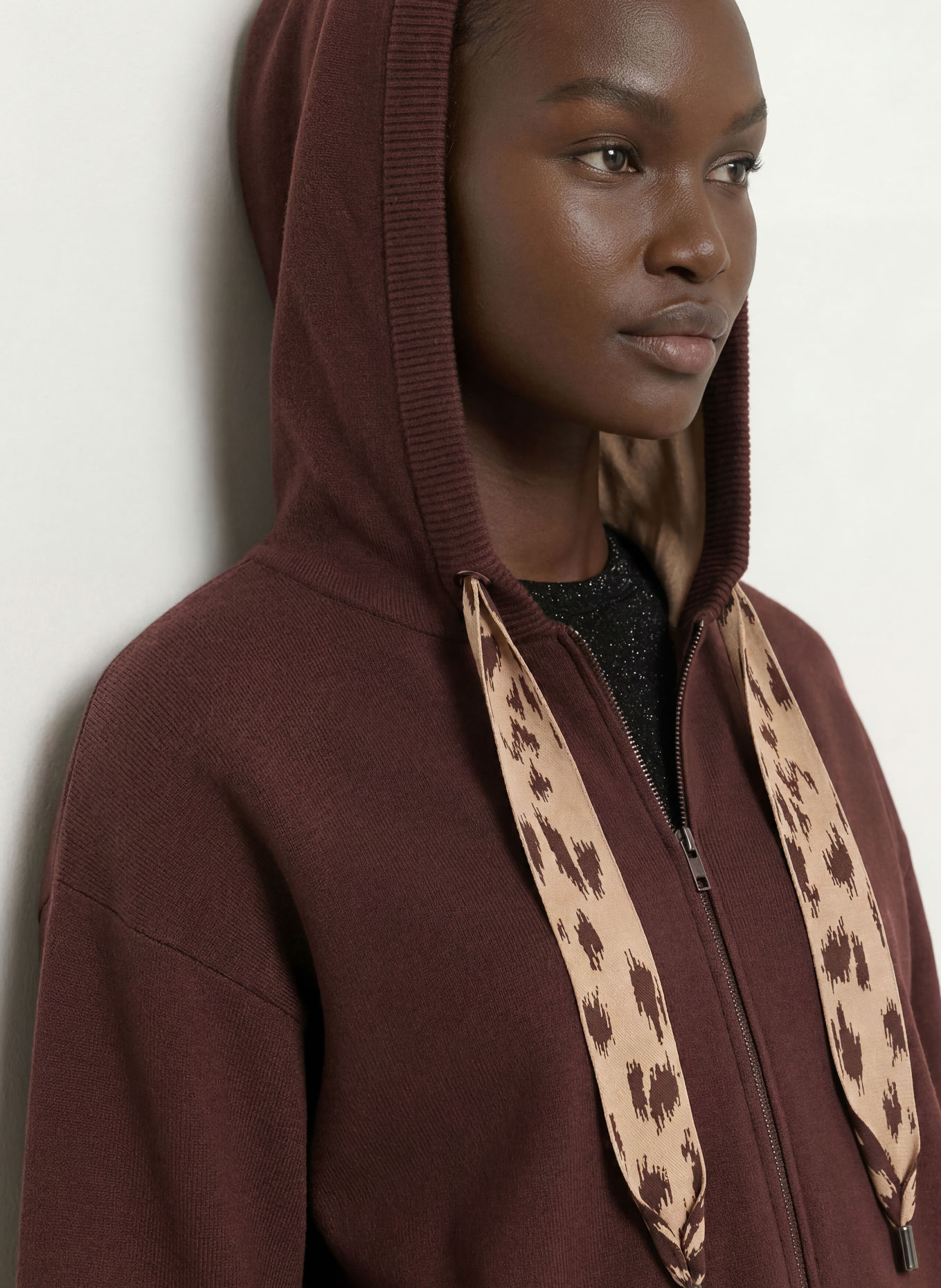 MARC CAIN Strickjacke: 697 seal brown