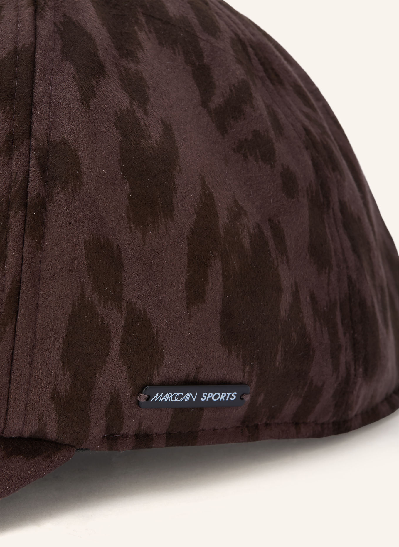 MARC CAIN Cap: 697 seal brown