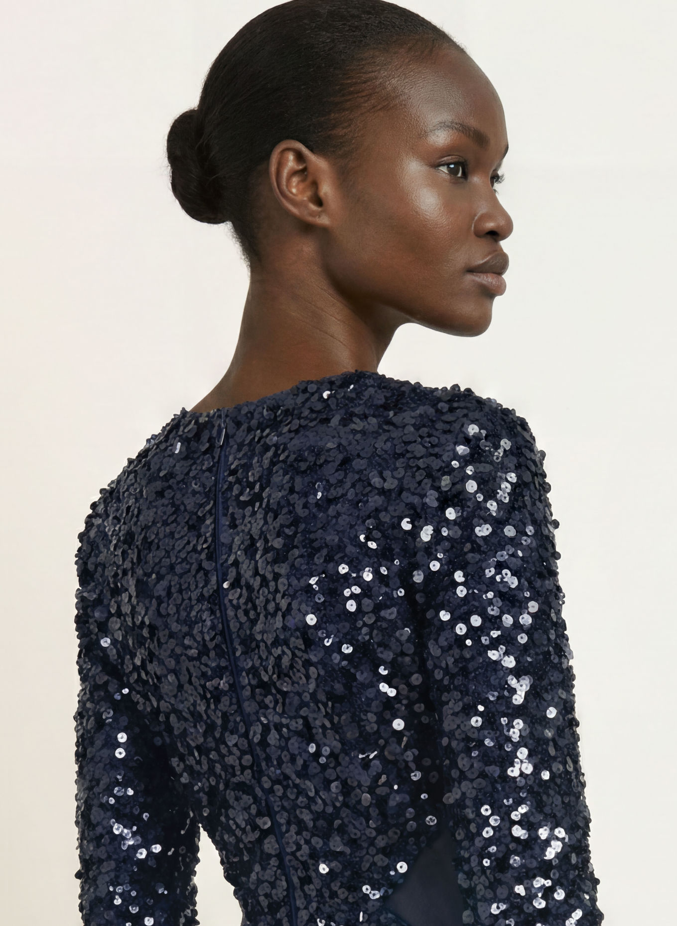 MARC CAIN Cocktailkleid mit Pailletten: 393 pageant blue