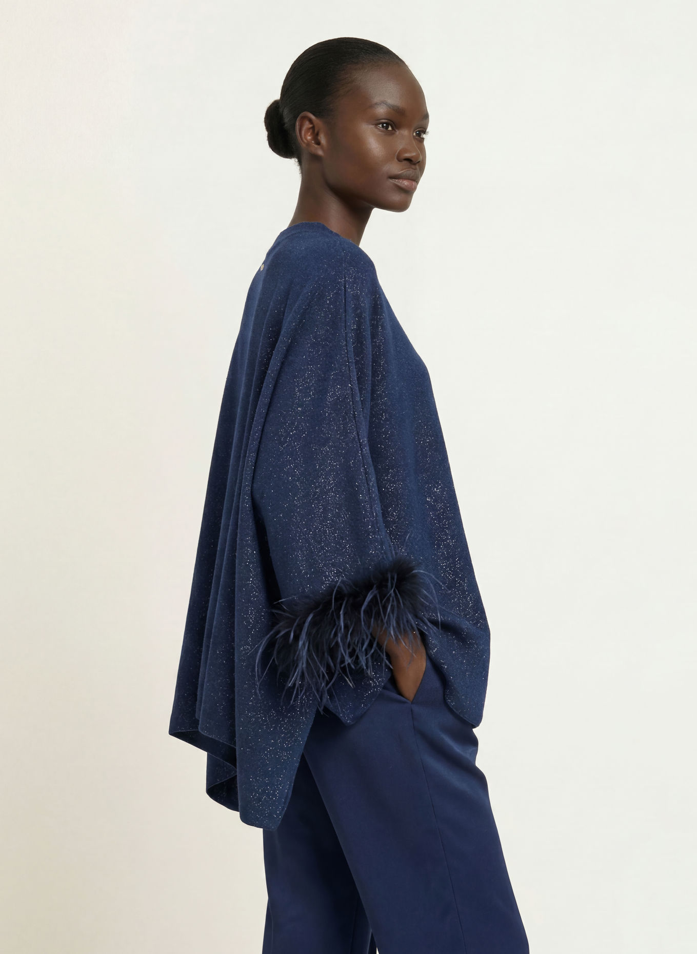MARC CAIN Strick-Poncho mit Glitzergarn: 393 pageant blue