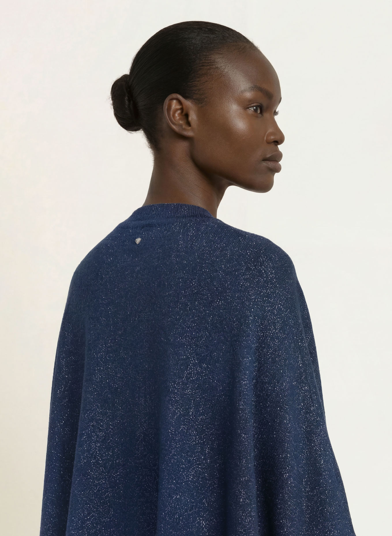 MARC CAIN Strick-Poncho mit Glitzergarn: 393 pageant blue