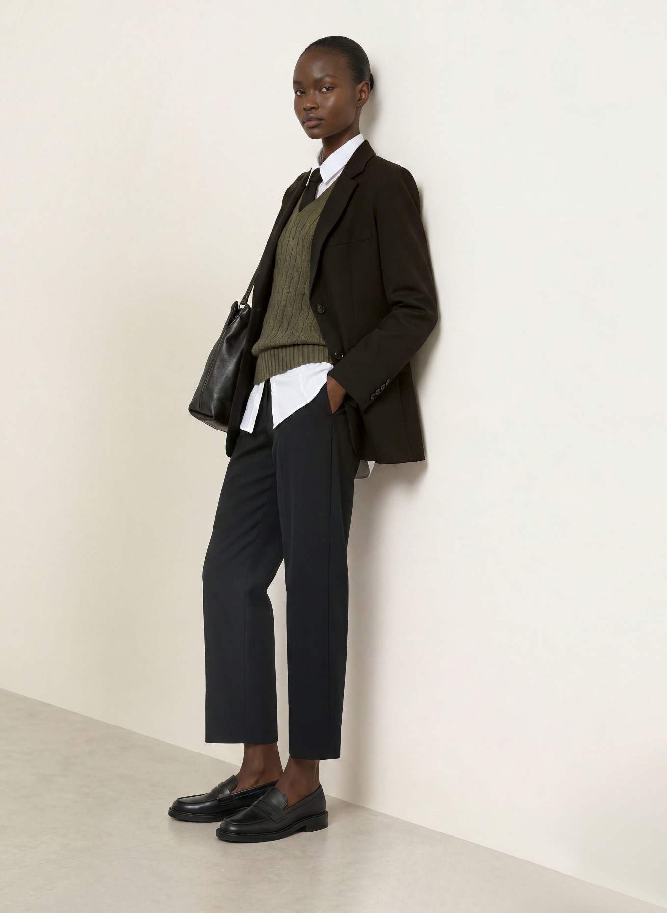 SEDUCTIVE LOUELLA Trousers: BLACK