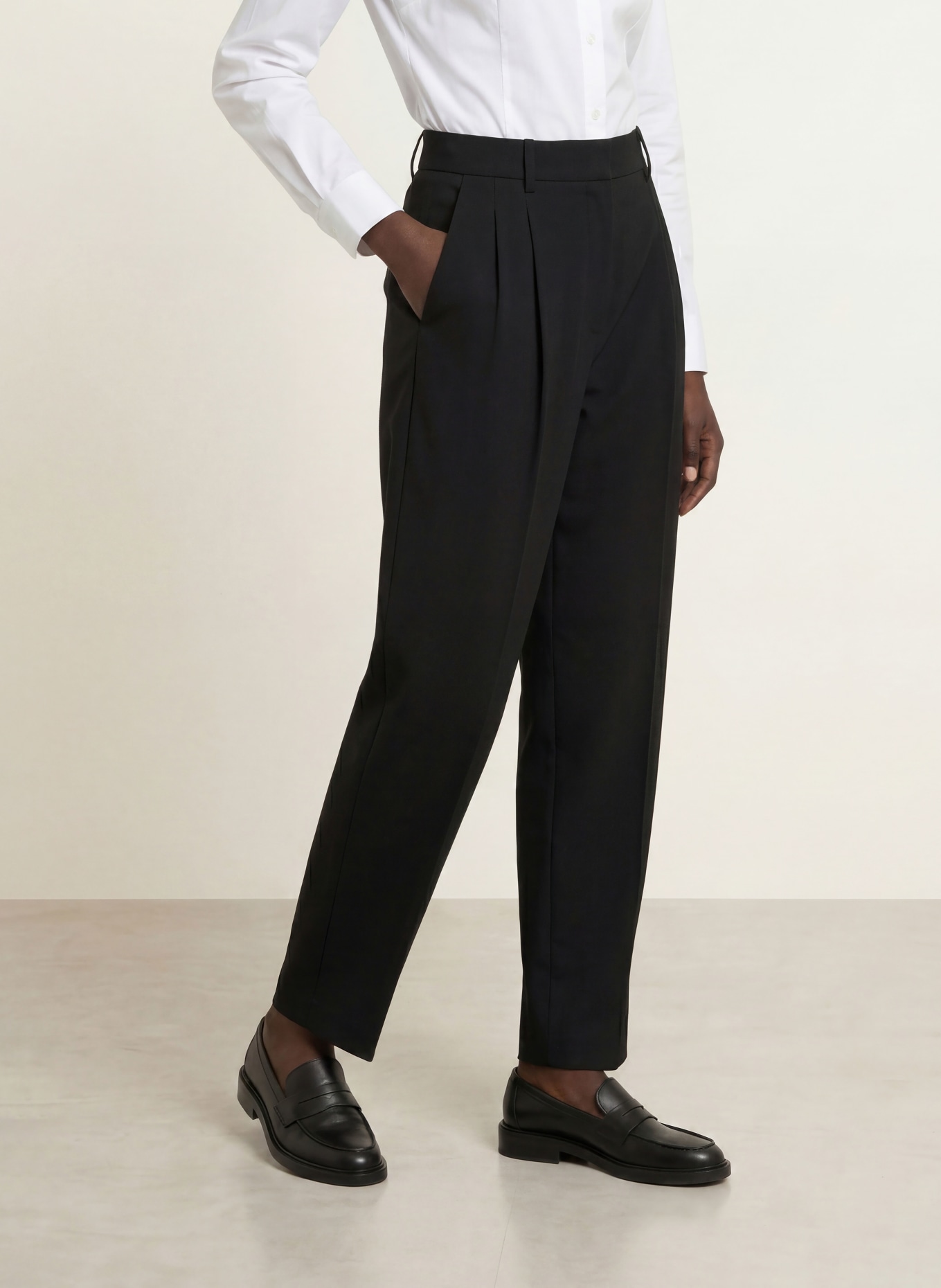 SEDUCTIVE LOUELLA Trousers: BLACK