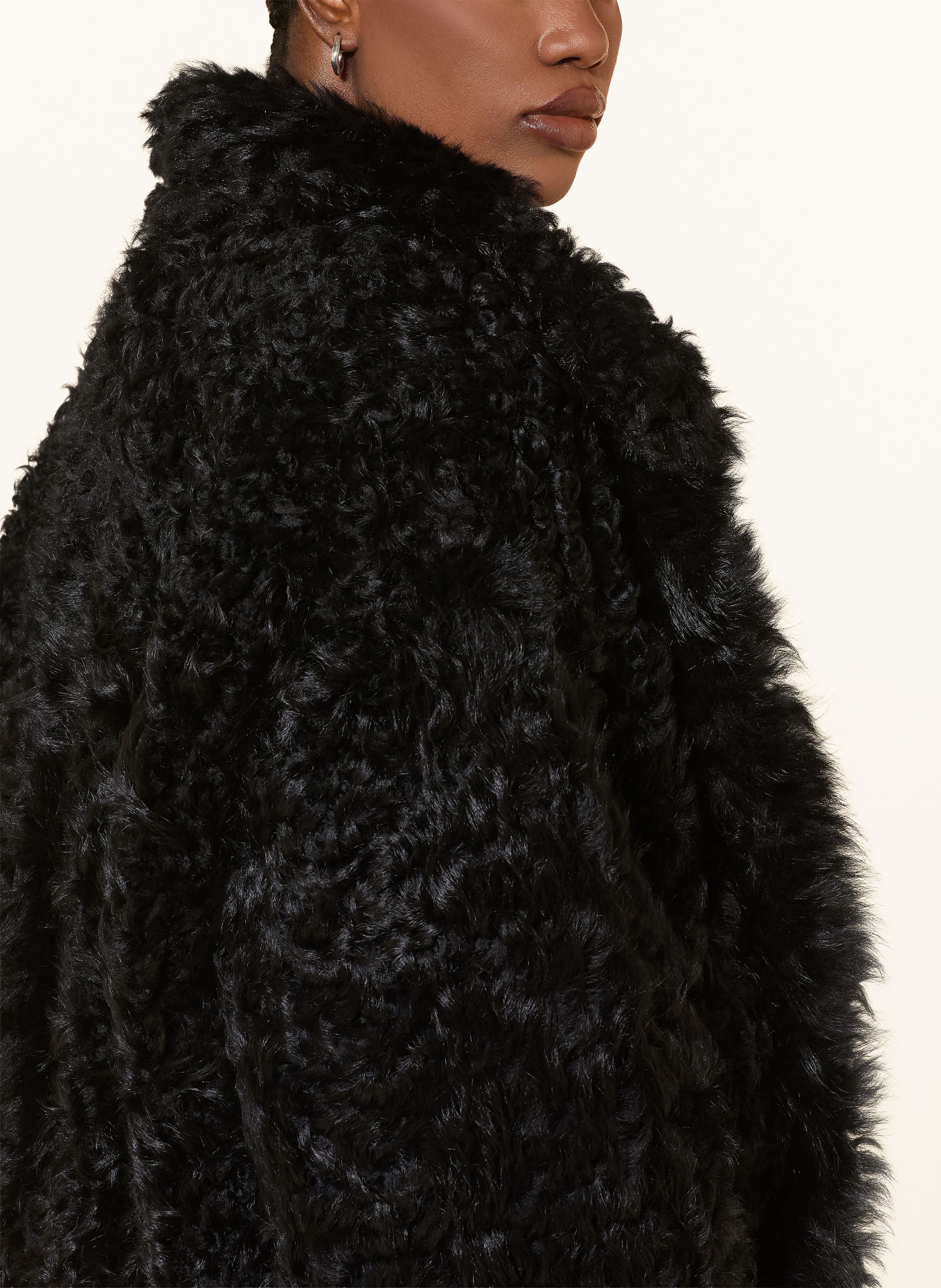 BOGNER Lederjacke LIZ-L mit abnehmbarer Kapuze: SCHWARZ