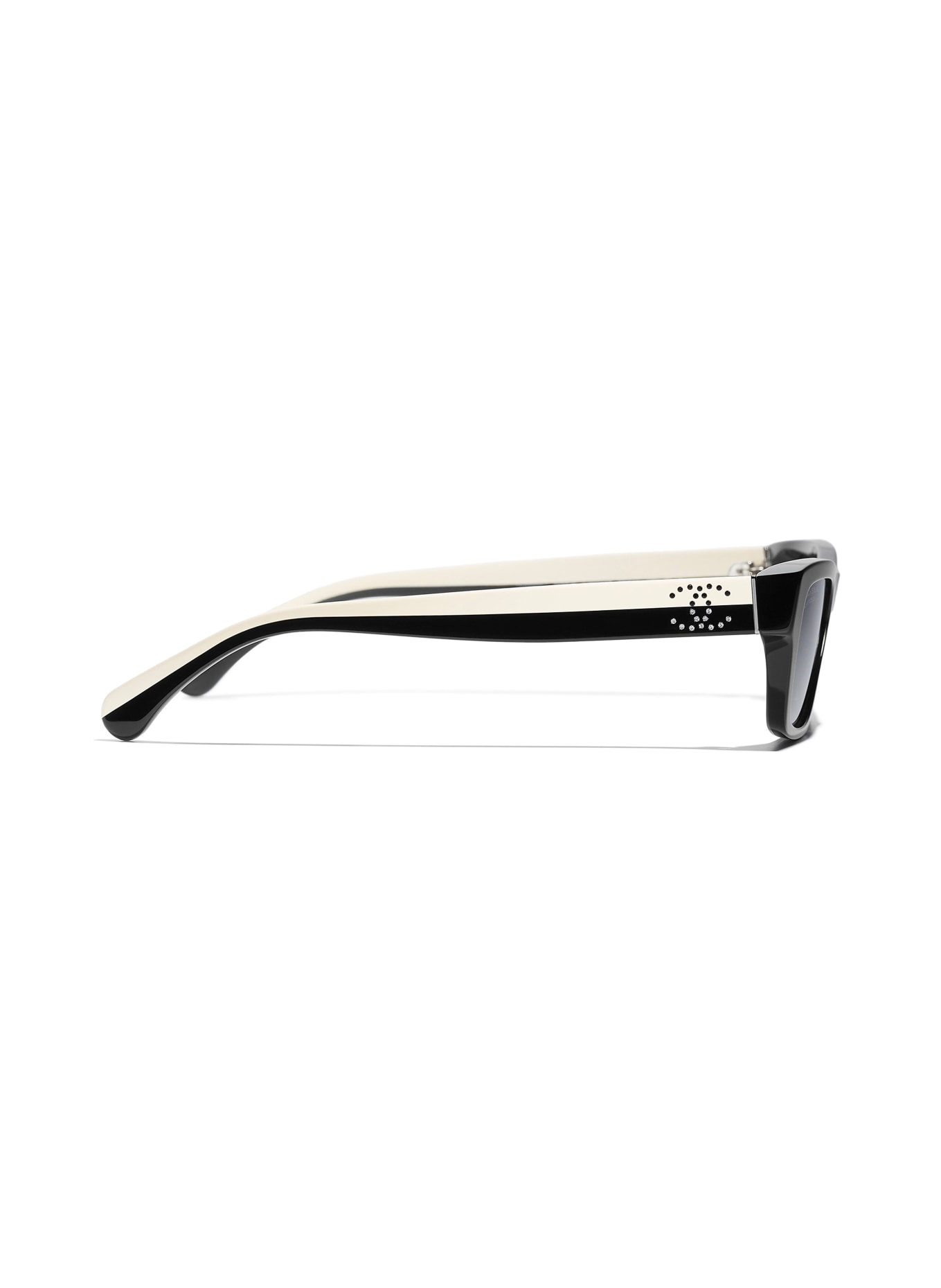 CHANEL Rectangular sunglasses with gemstones: BLACK/ GRADIENT GREY POLAR