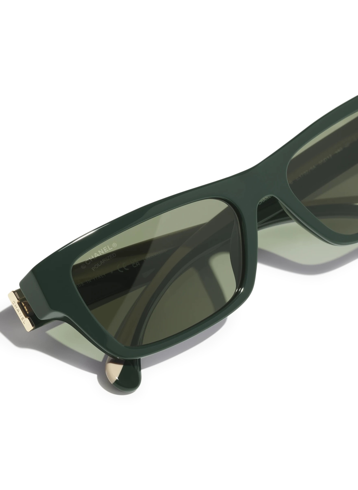 CHANEL Rectangular sunglasses with gemstones: GREEN/ POLAR DARK GREEN