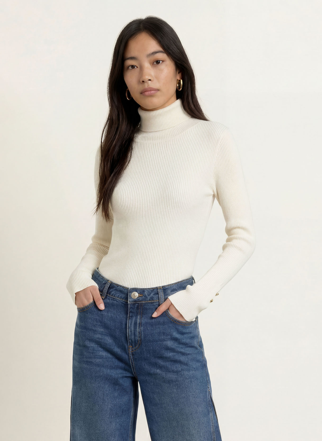 GUESS ELLIE Long-Sleeve Top: WHITE