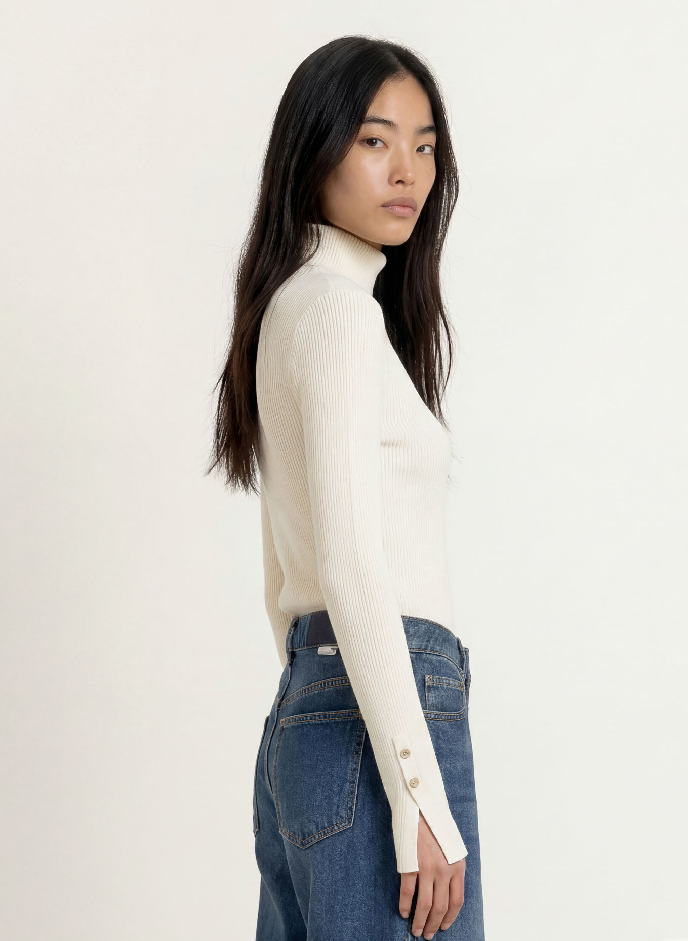 GUESS ELLIE Long-Sleeve Top: WHITE