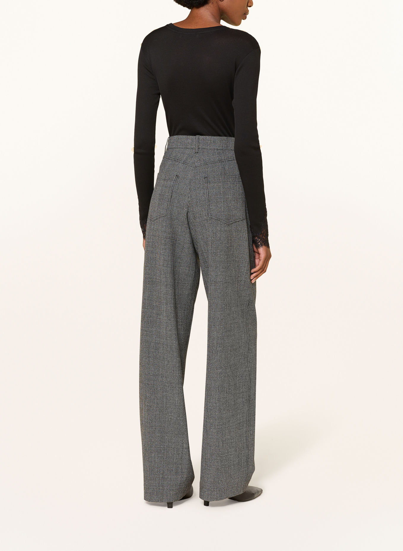 DOROTHEE SCHUMACHER Langærmet bluse med blonder: SORT