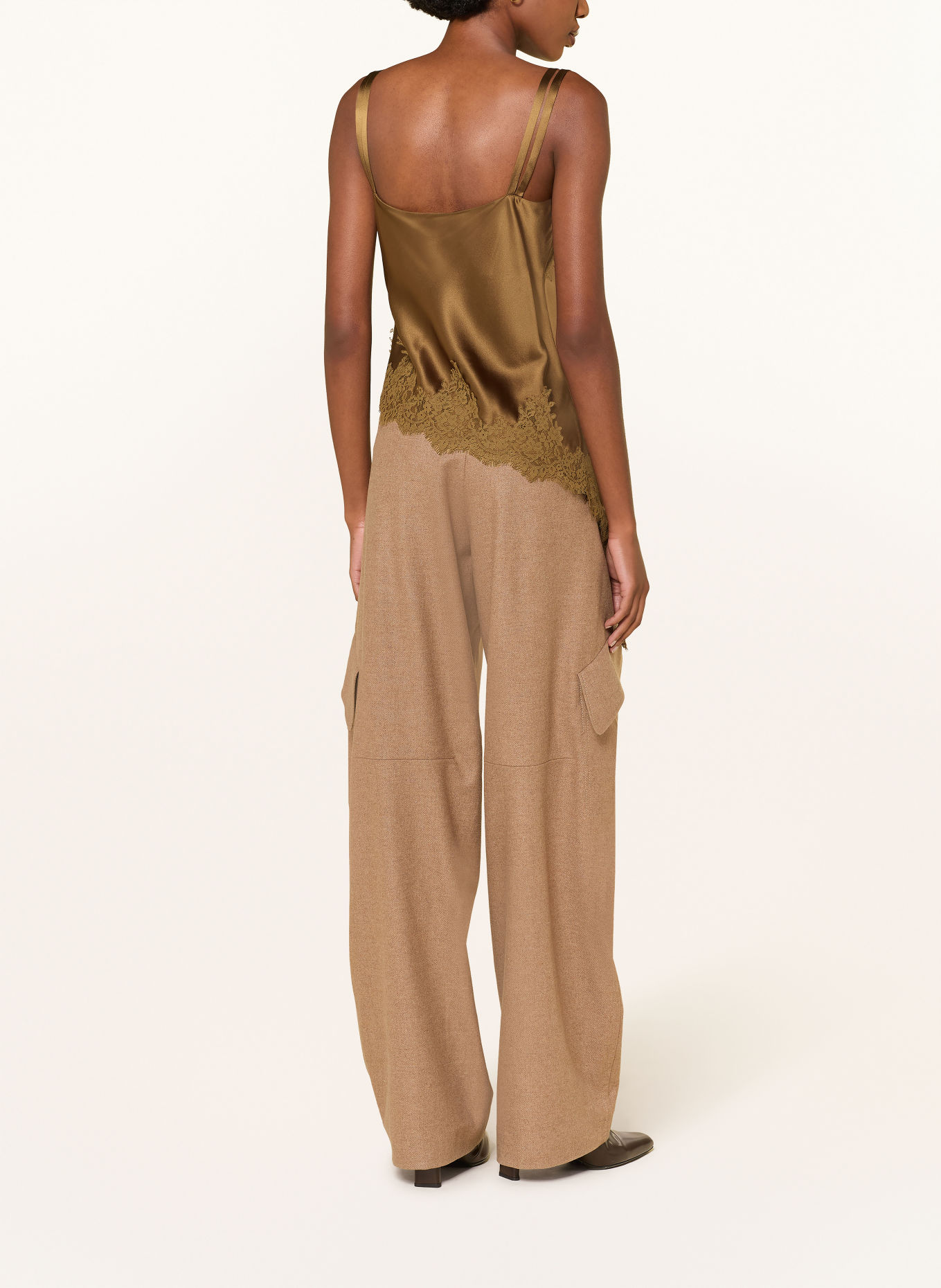 DOROTHEE SCHUMACHER Satintop SENSE OF SHINE mit Spitze: KHAKI