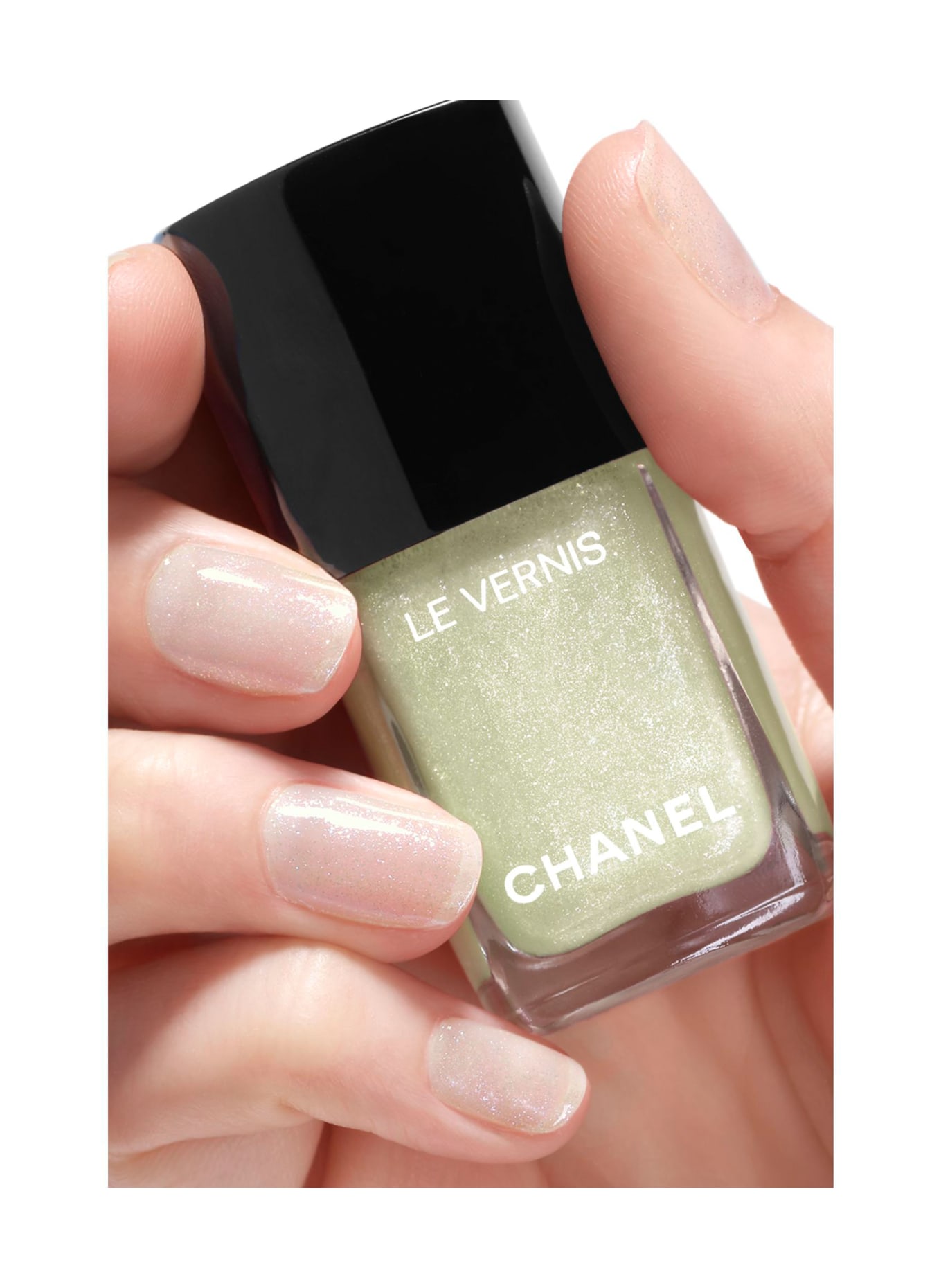 CHANEL LE VERNIS: 427 AFFIRMÉE