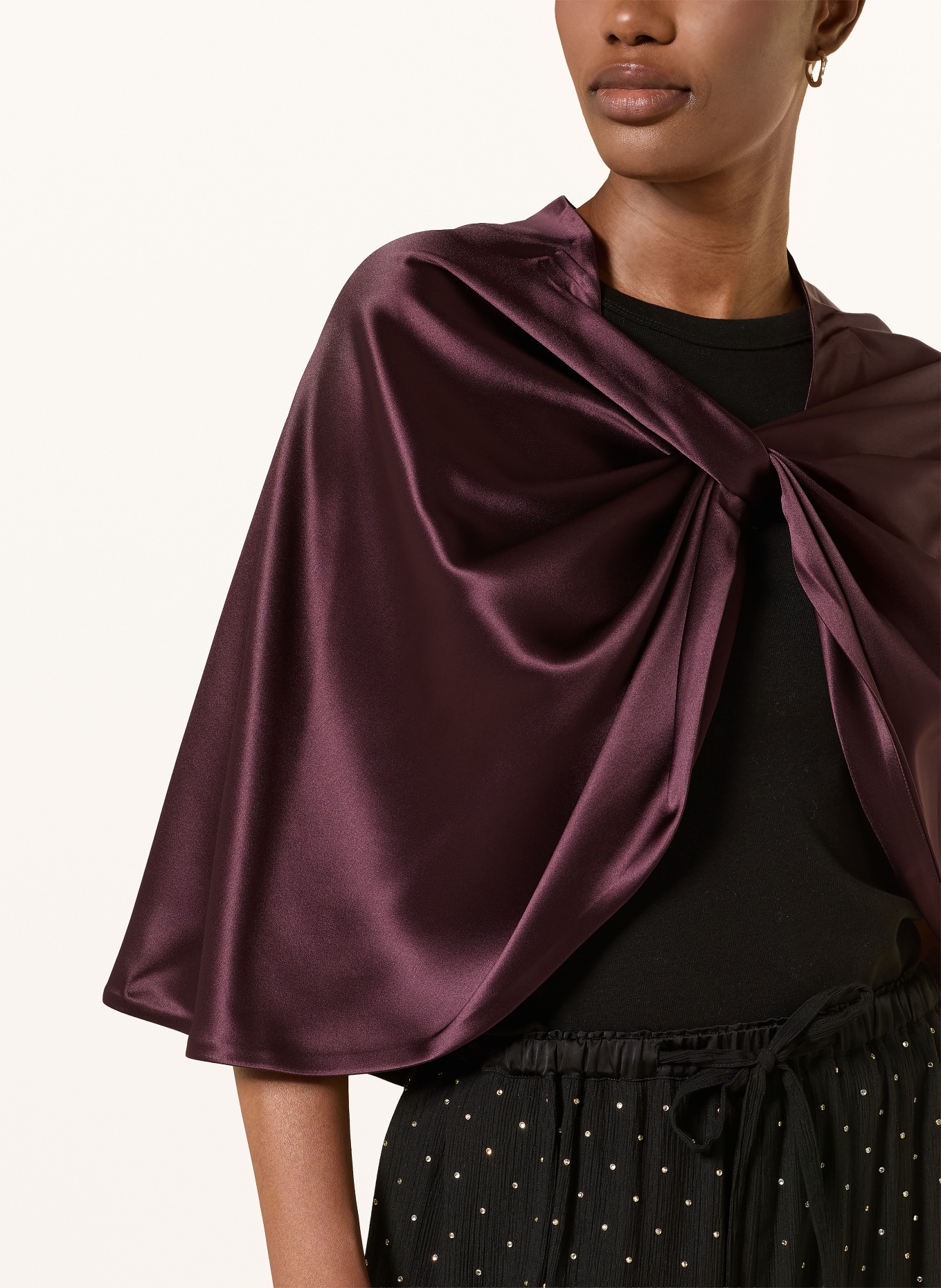 BY MALENE BIRGER Satin Cape PINLOS: DARK PURPLE