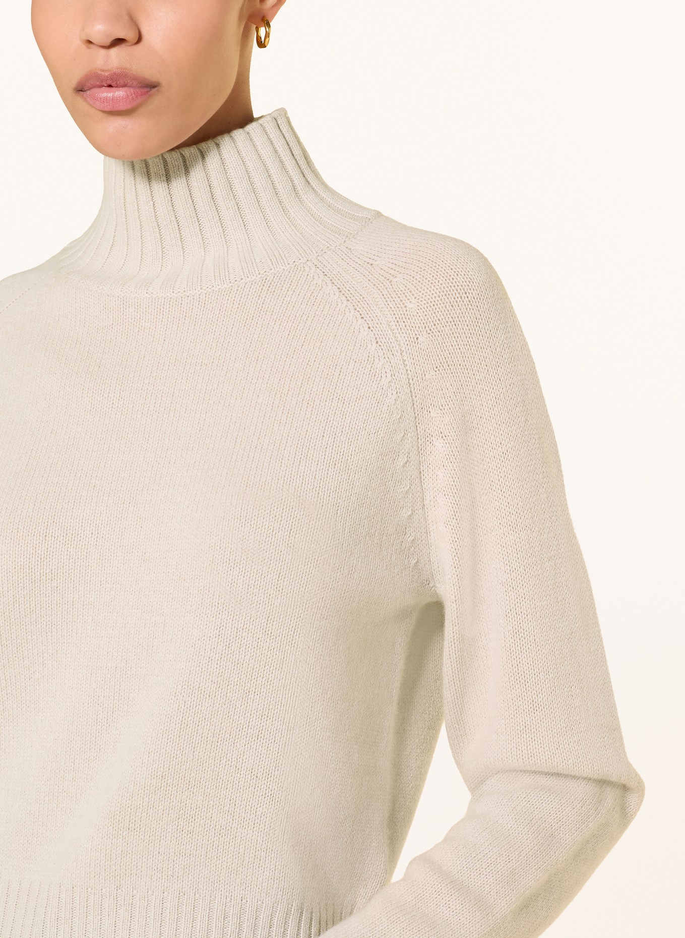 ALLUDE Cashmere Sweater: CREAM