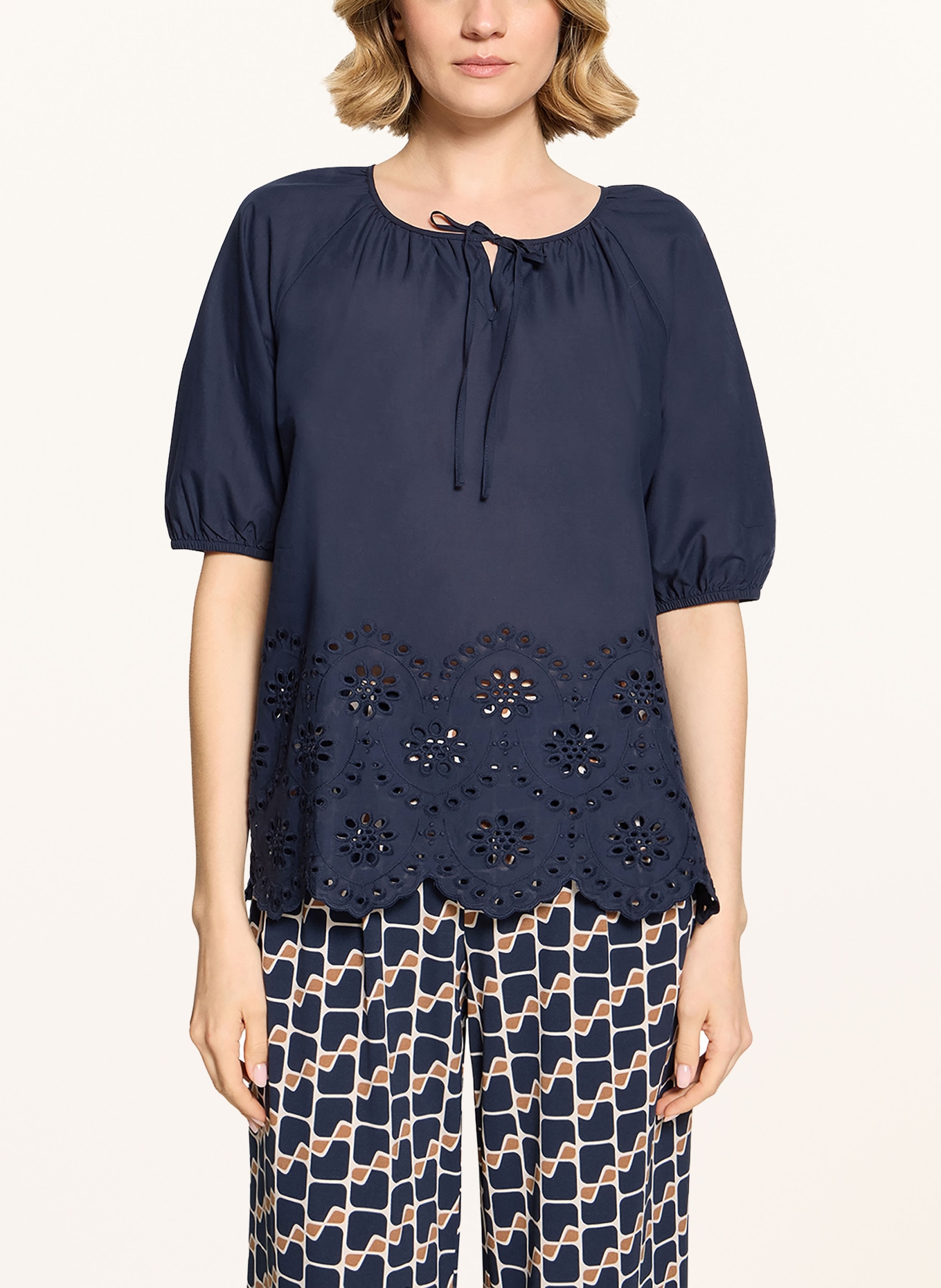 Betty Barclay Shirt blouse with eyelet lace: DARK BLUE