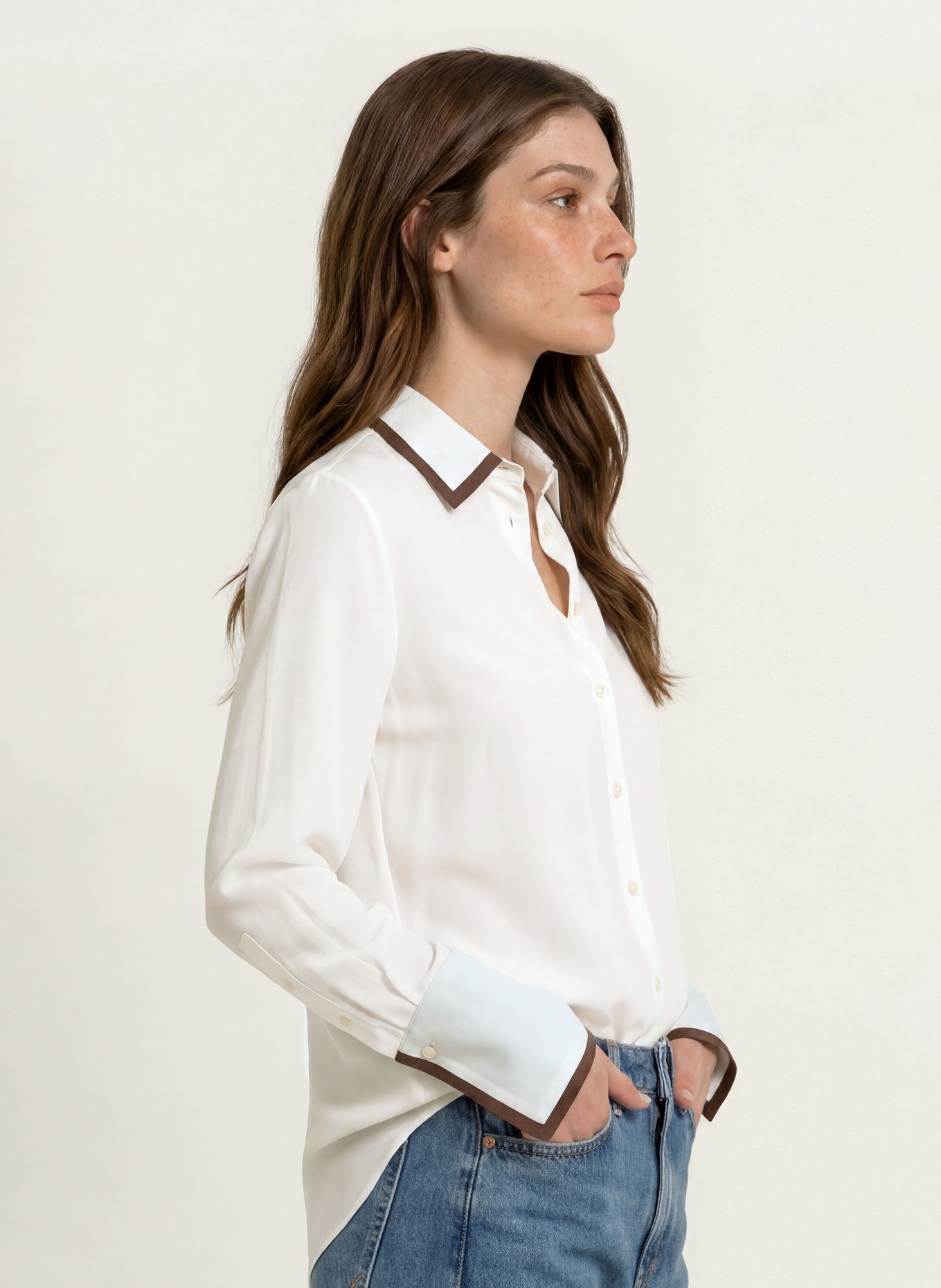 ÉMANOU Overhemdblouse met zijde: WIT / MARRON FONCÉ