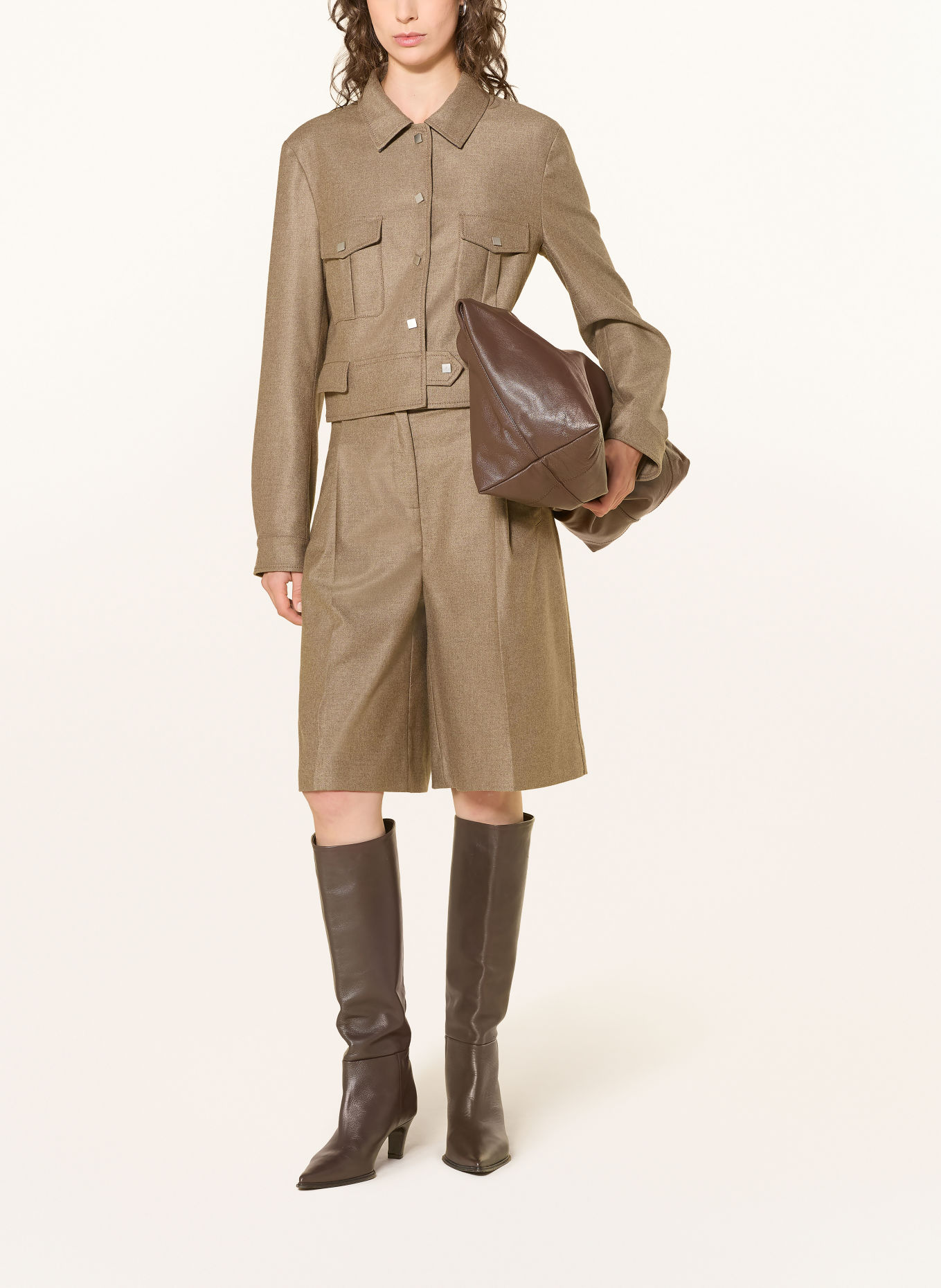 MAX & Co. TACCO Bermudas Shorts: BEIGE
