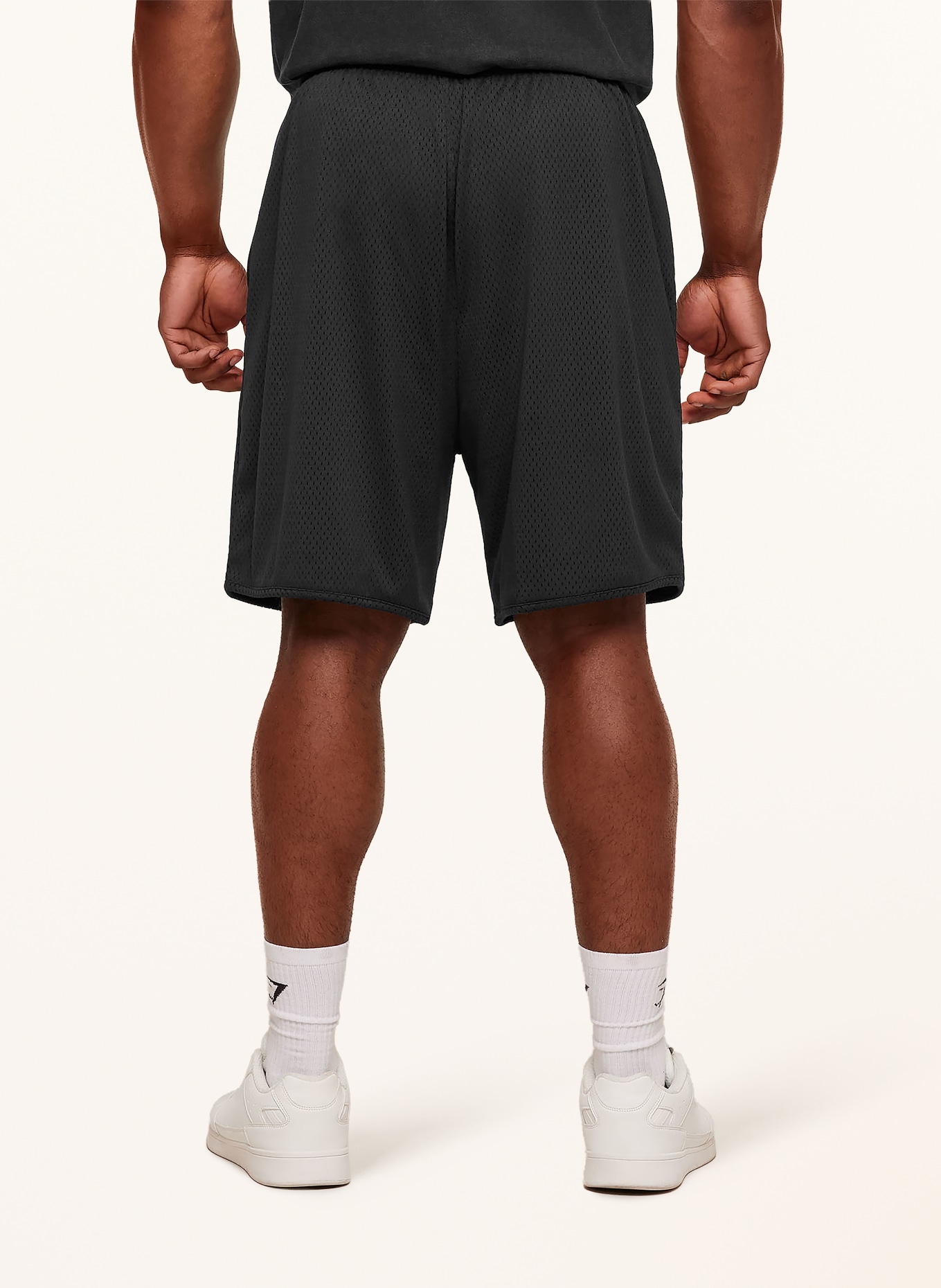 GYMSHARK Shorts REST DAY MESH: SCHWARZ