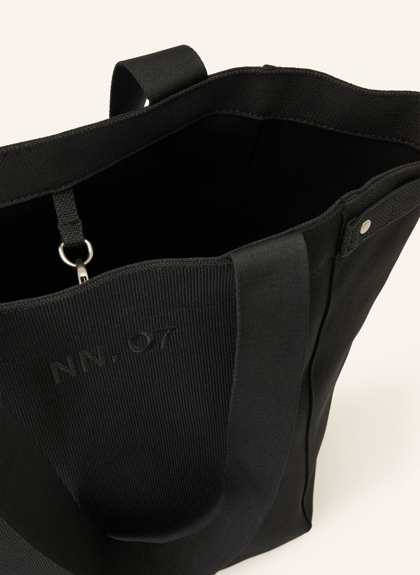 NN.07 GRIP TOTE Shoppers with Pouch: BLACK