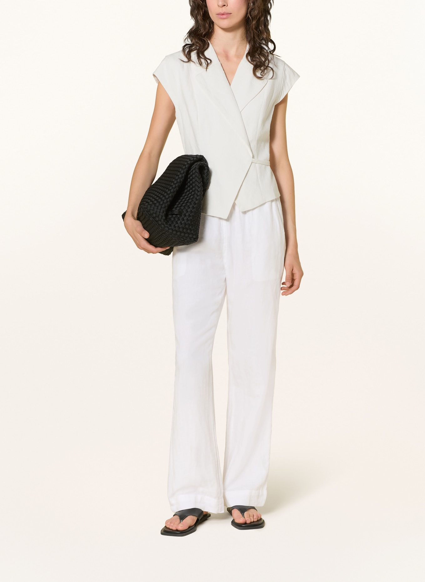 NEO NOIR SALIMA Vest: WHITE