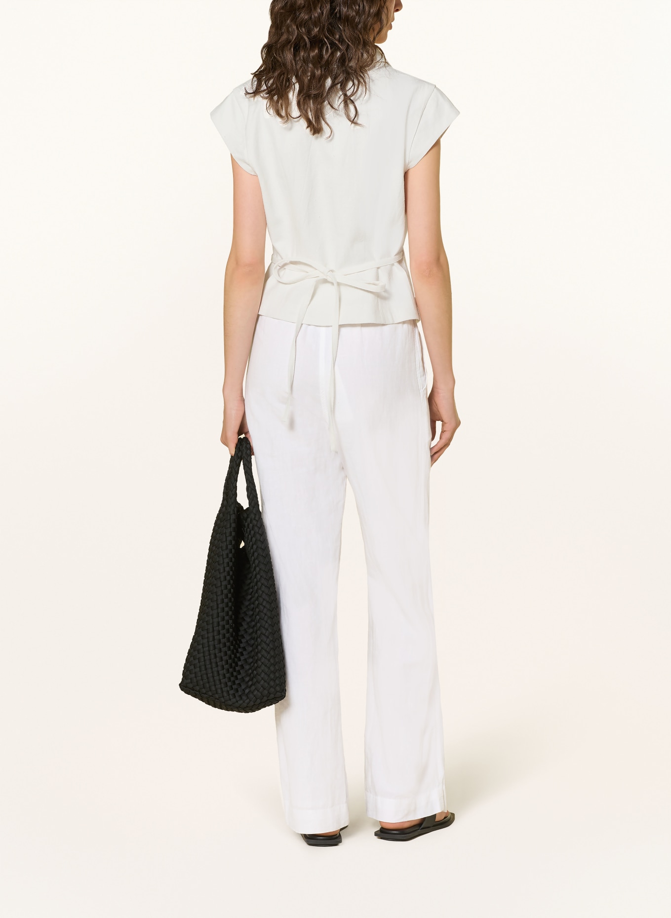 NEO NOIR SALIMA Vest: WHITE