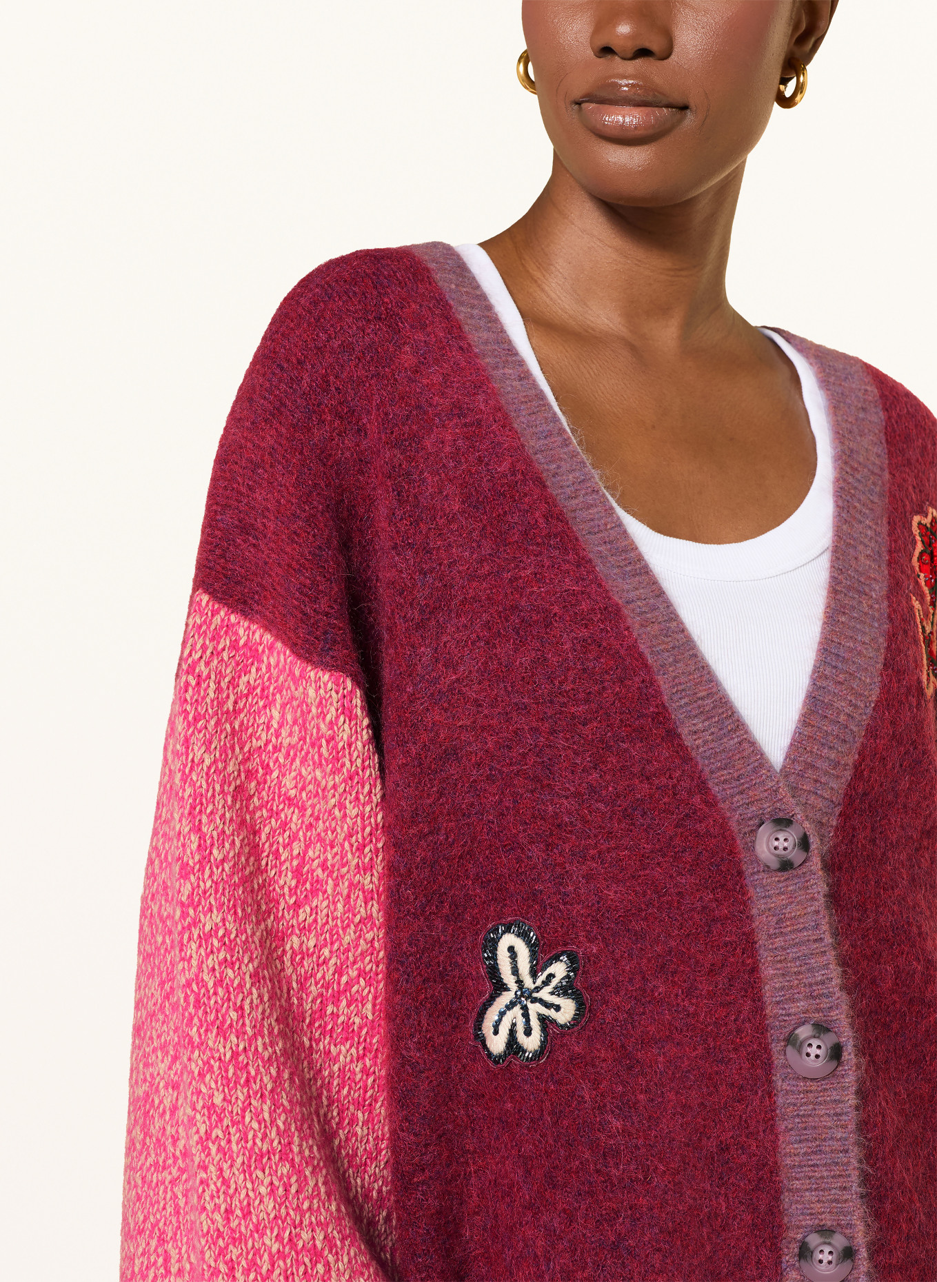 ALÉMAIS Oversized-Strickjacke MLAK mit Mohair und Alpaka: DUNKELROT / PINK / WEISS