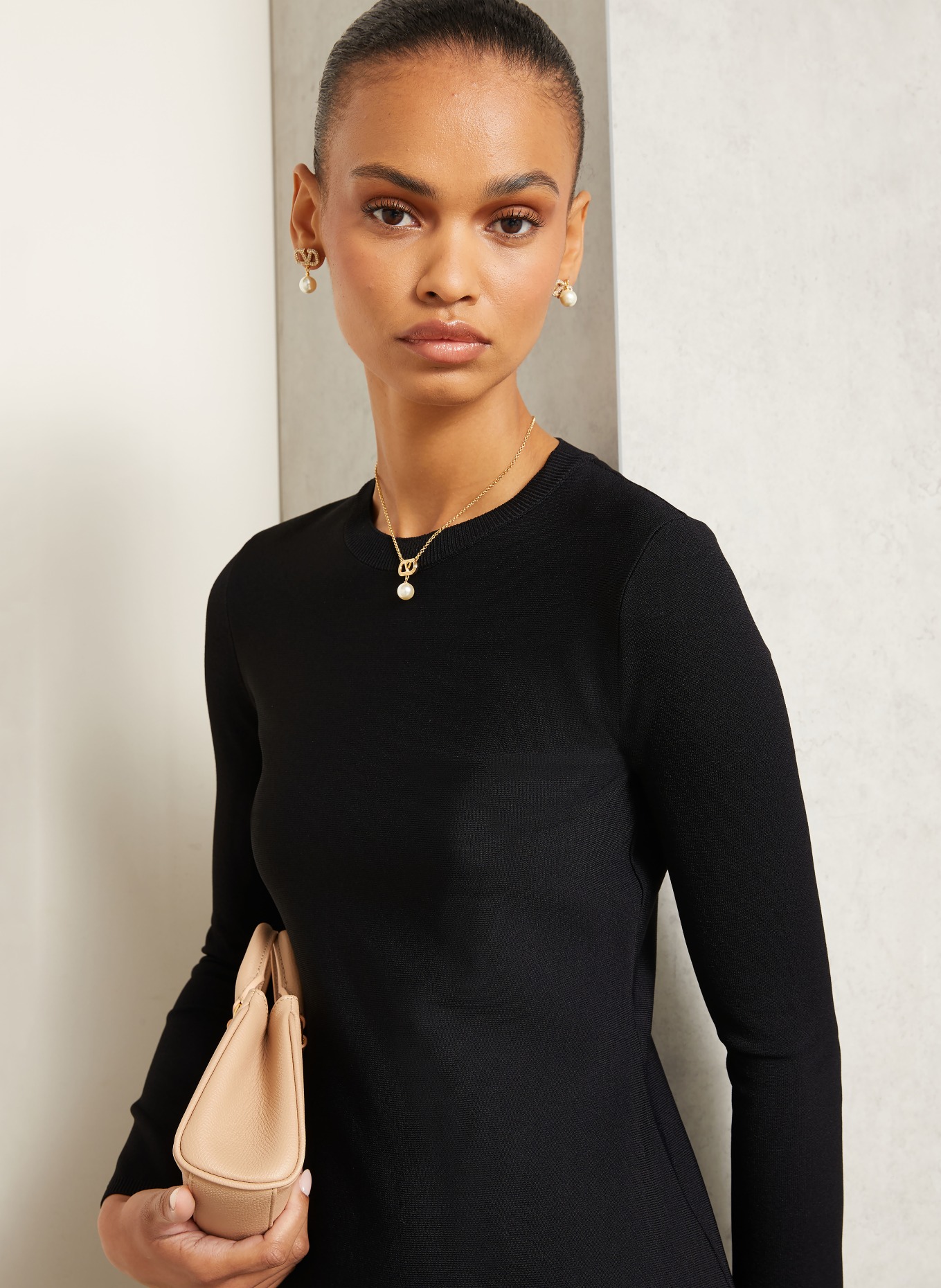 VALENTINO Robe en maille SOLID avec dentelle: NOIR / ROSÉ