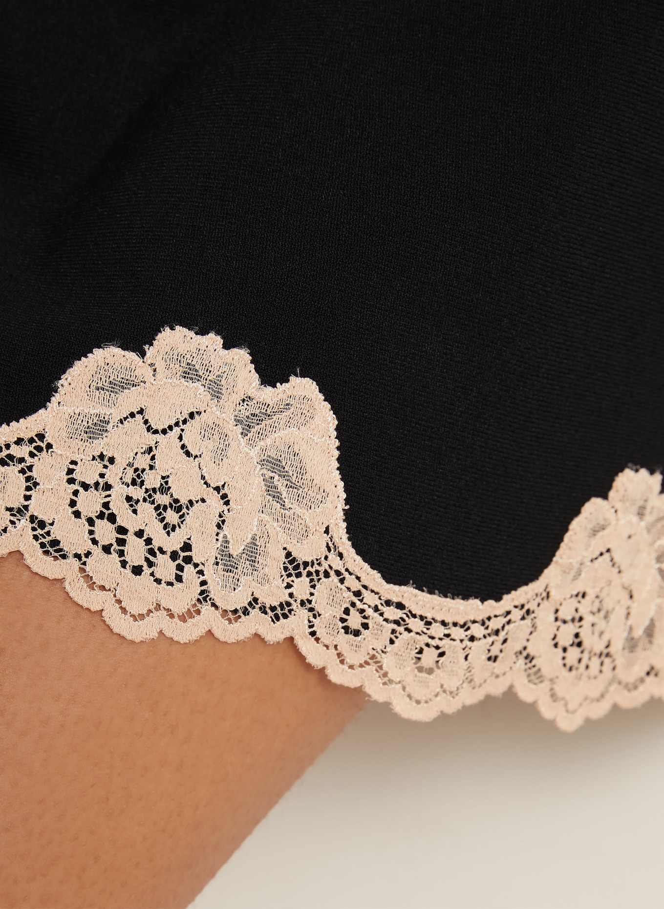 VALENTINO Robe en maille SOLID avec dentelle: NOIR / ROSÉ