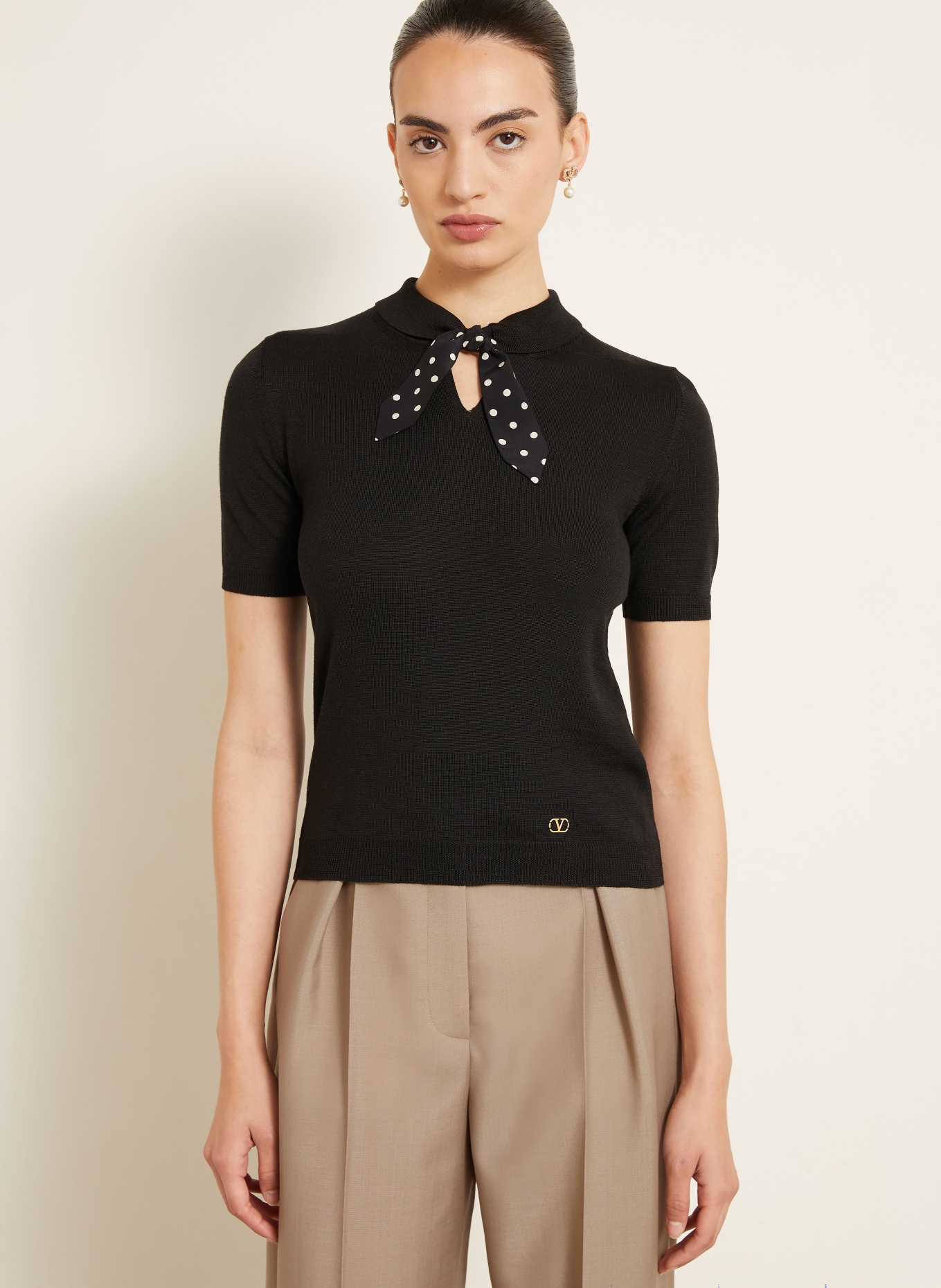 VALENTINO Knit shirt with bow tie: BLACK / CREAM