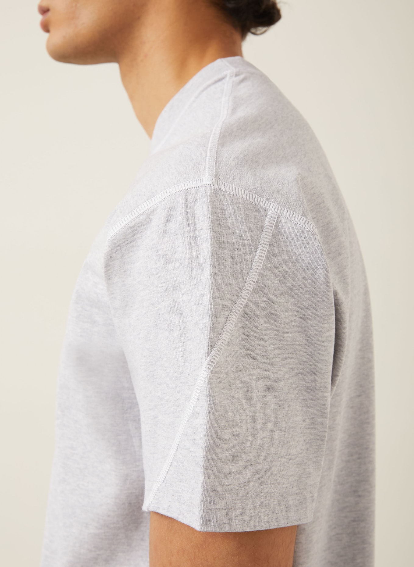GIVENCHY T-shirt: LIGHT GRAY