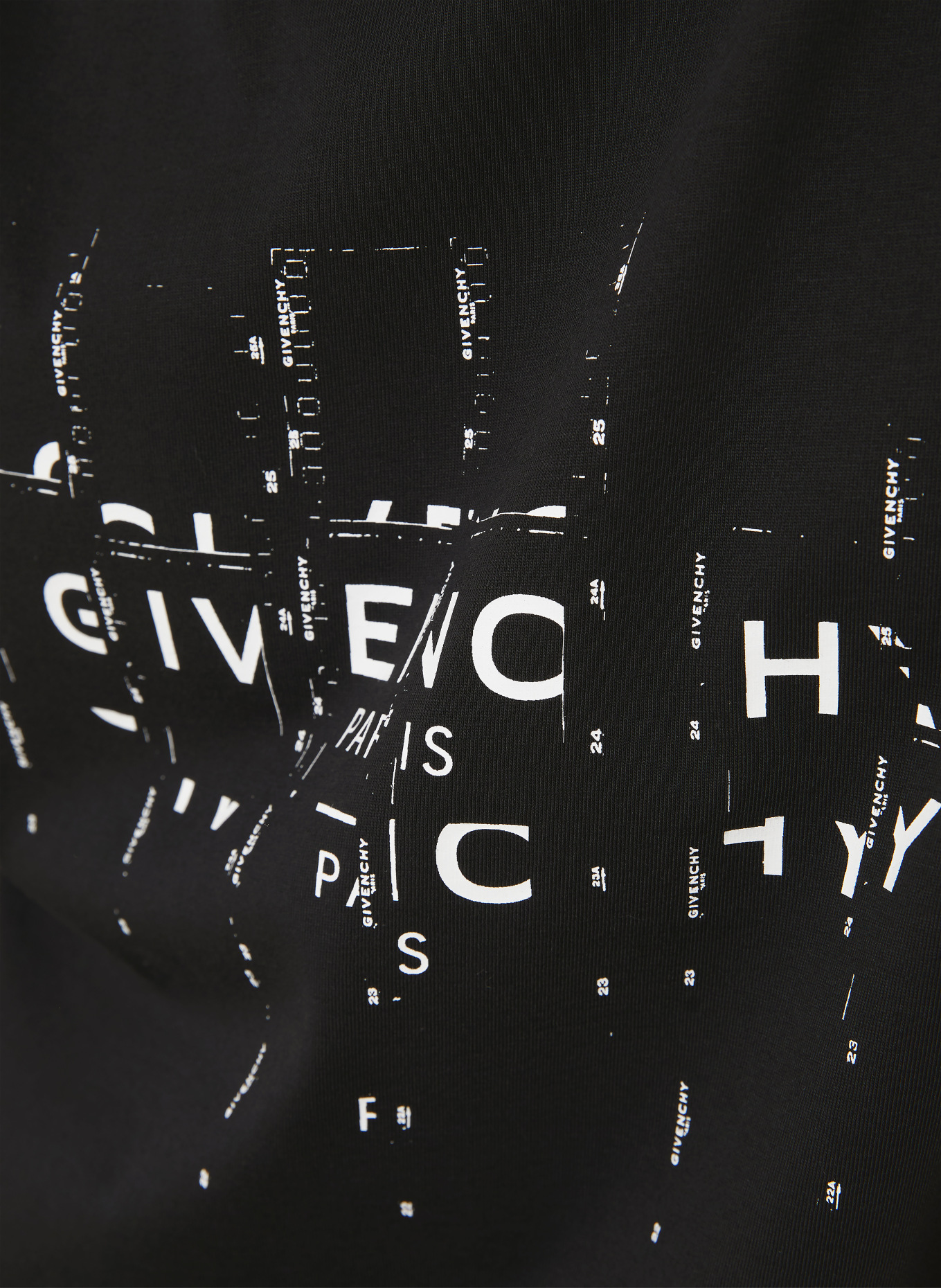 GIVENCHY T-shirt: BLACK