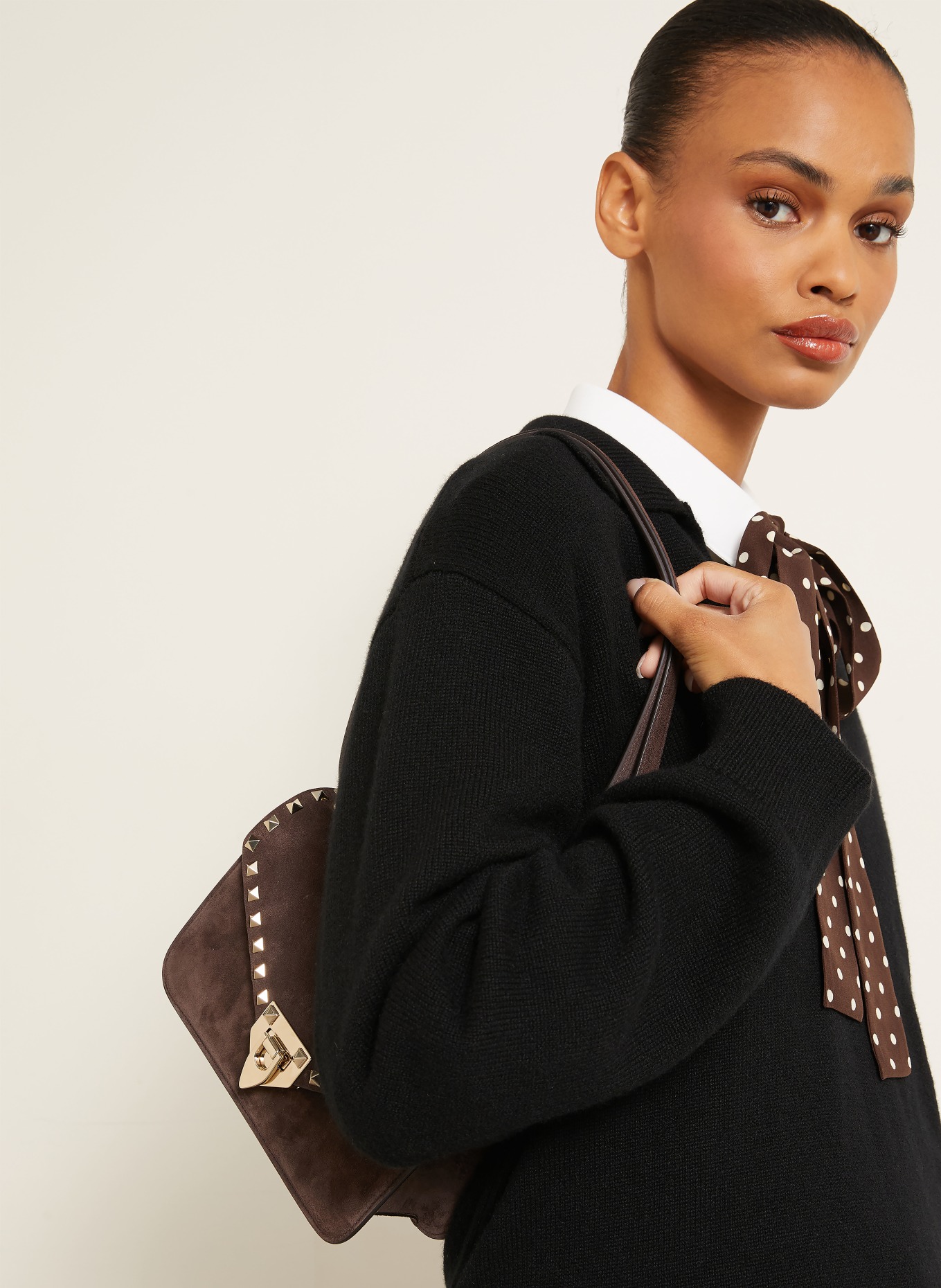 VALENTINO GARAVANI Schoudertas ROCKSTUD SMALL met studs: BRUIN