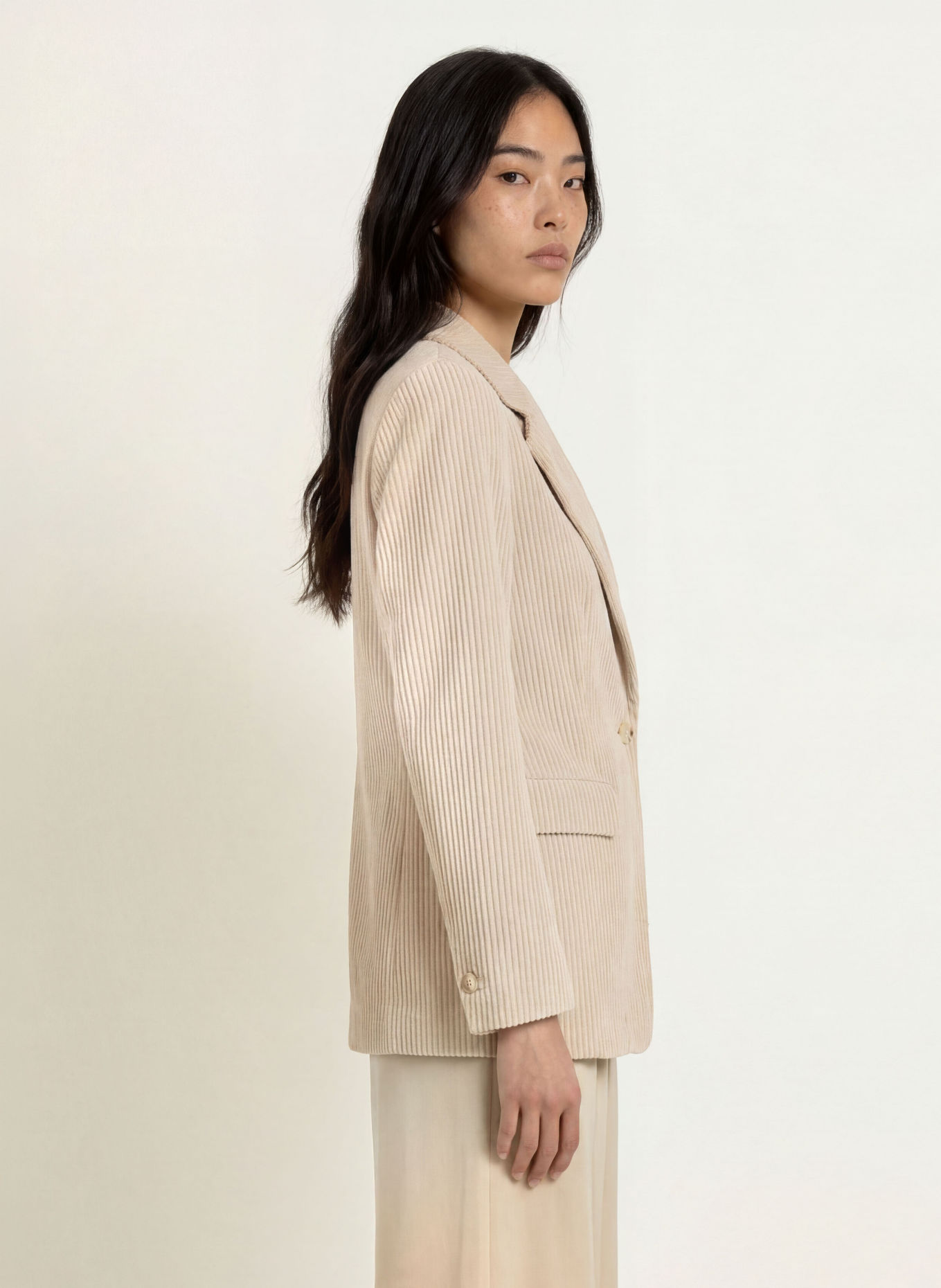 comma Cordblazer: BEIGE