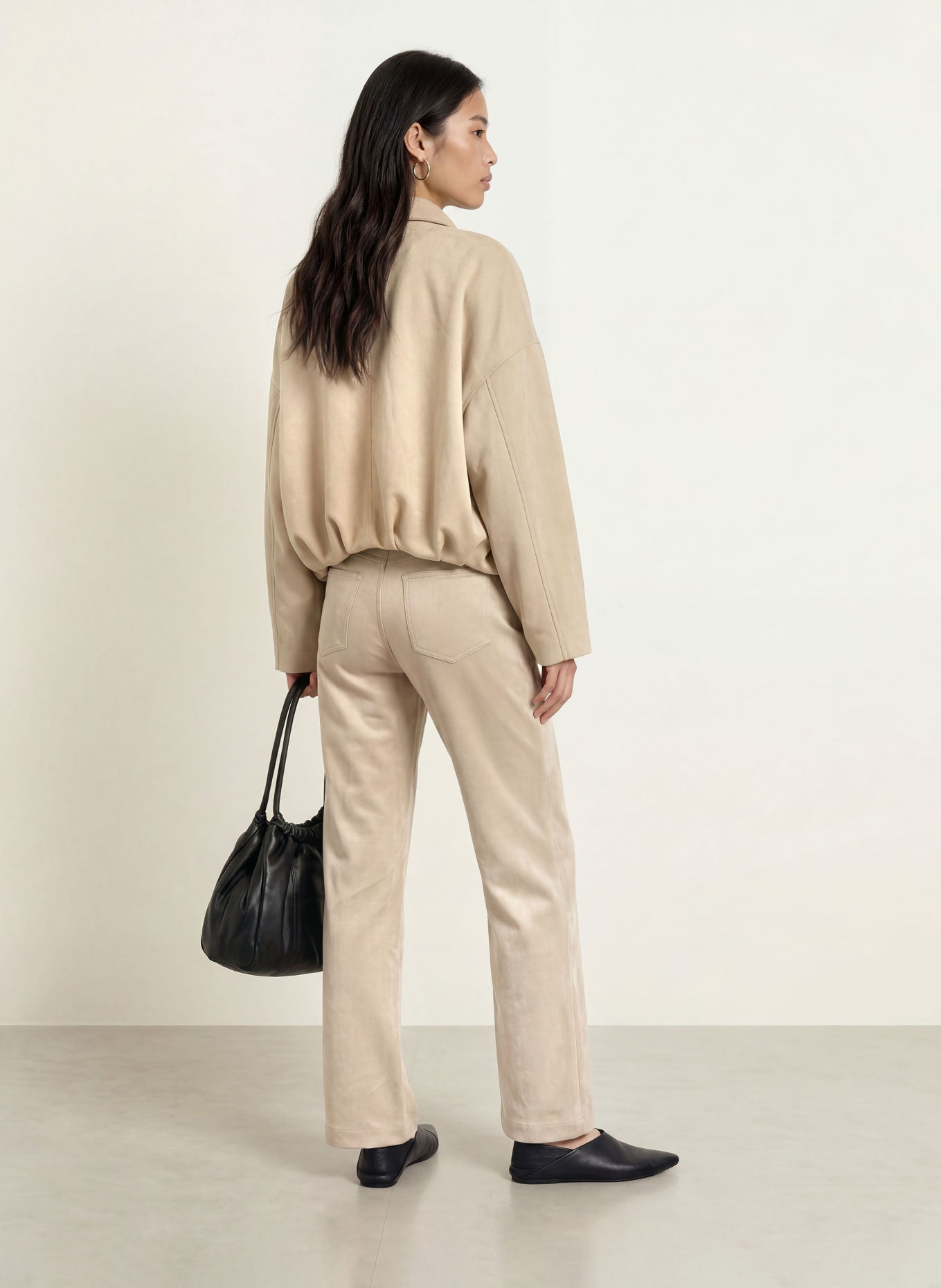 comma Hose in Lederoptik: BEIGE
