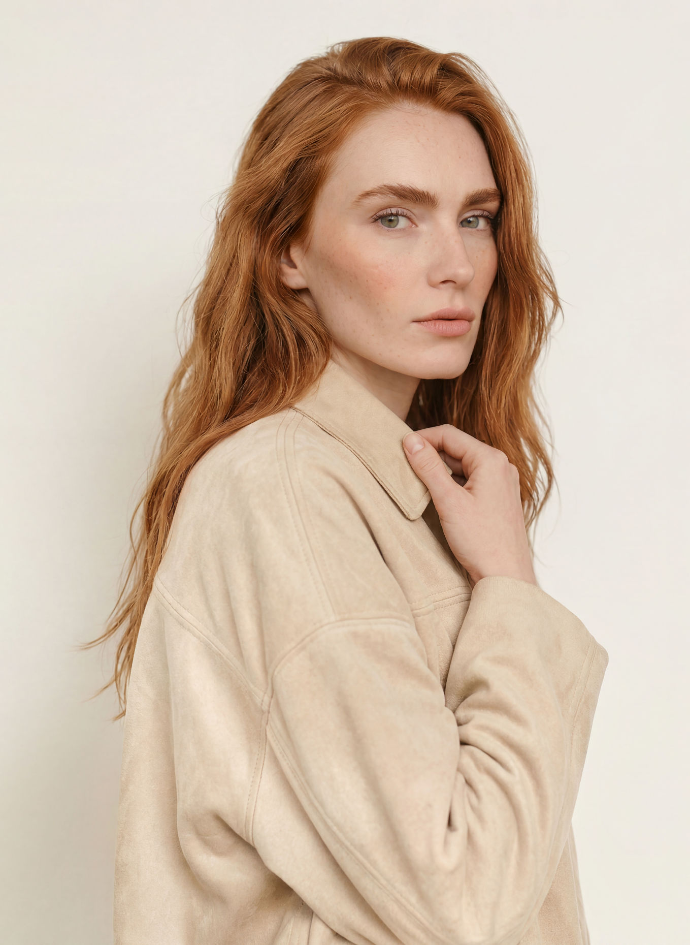 comma Blouson in Lederoptik: BEIGE