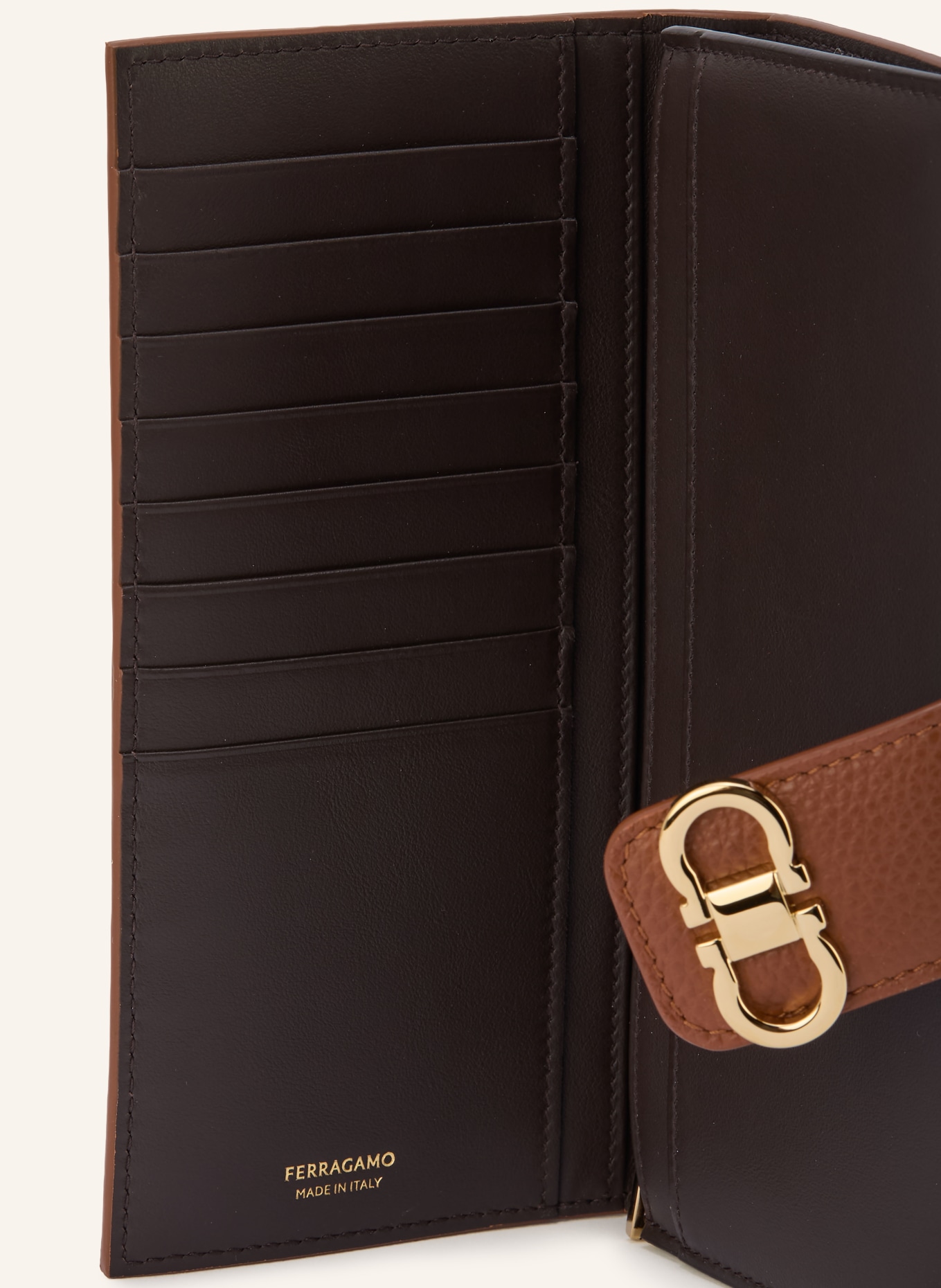 FERRAGAMO Peněženka: KOŇAKOVÁ / ZLATÁ
