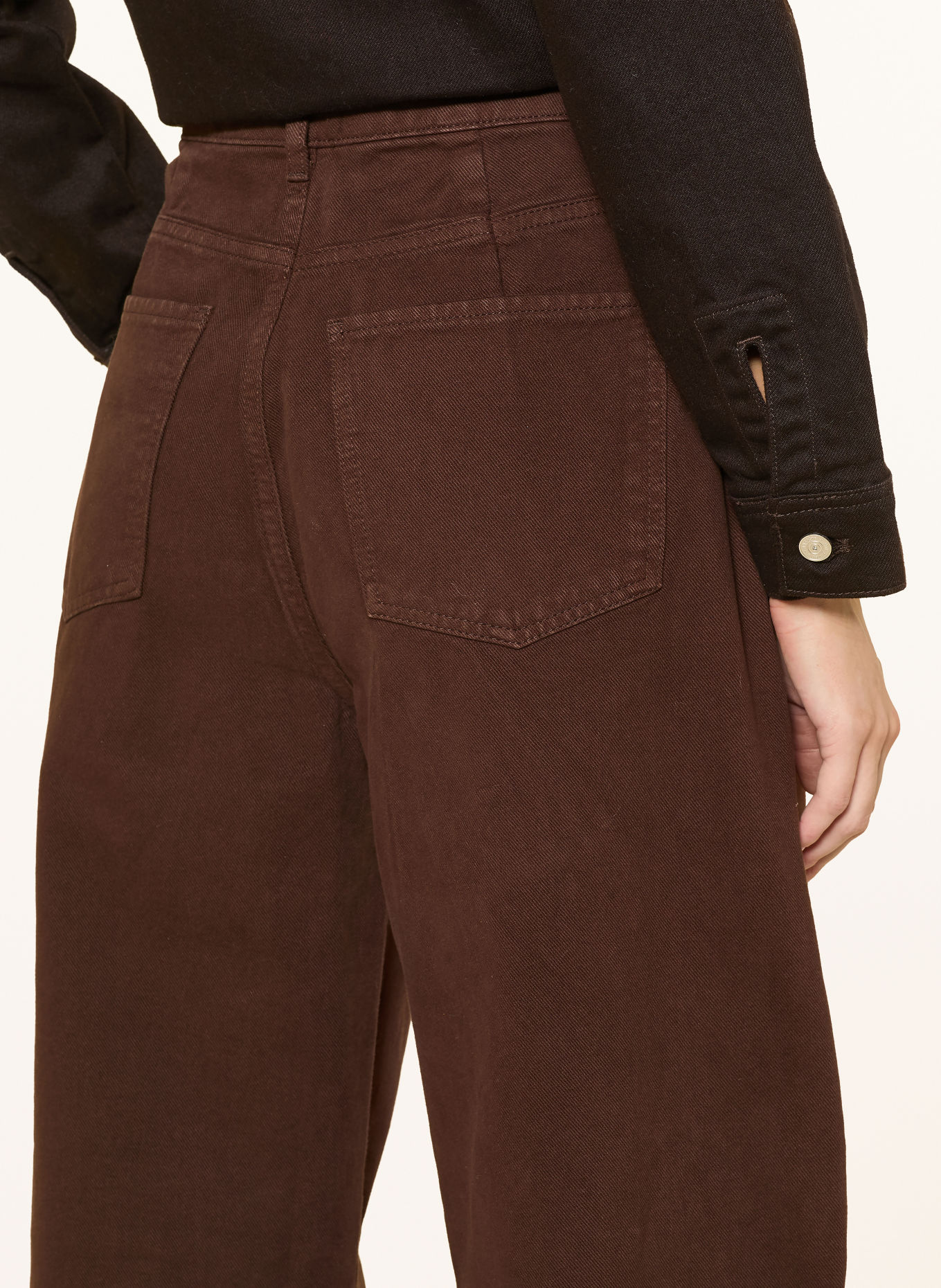 darling harbour Barrel Jeans: CHOCOLATE