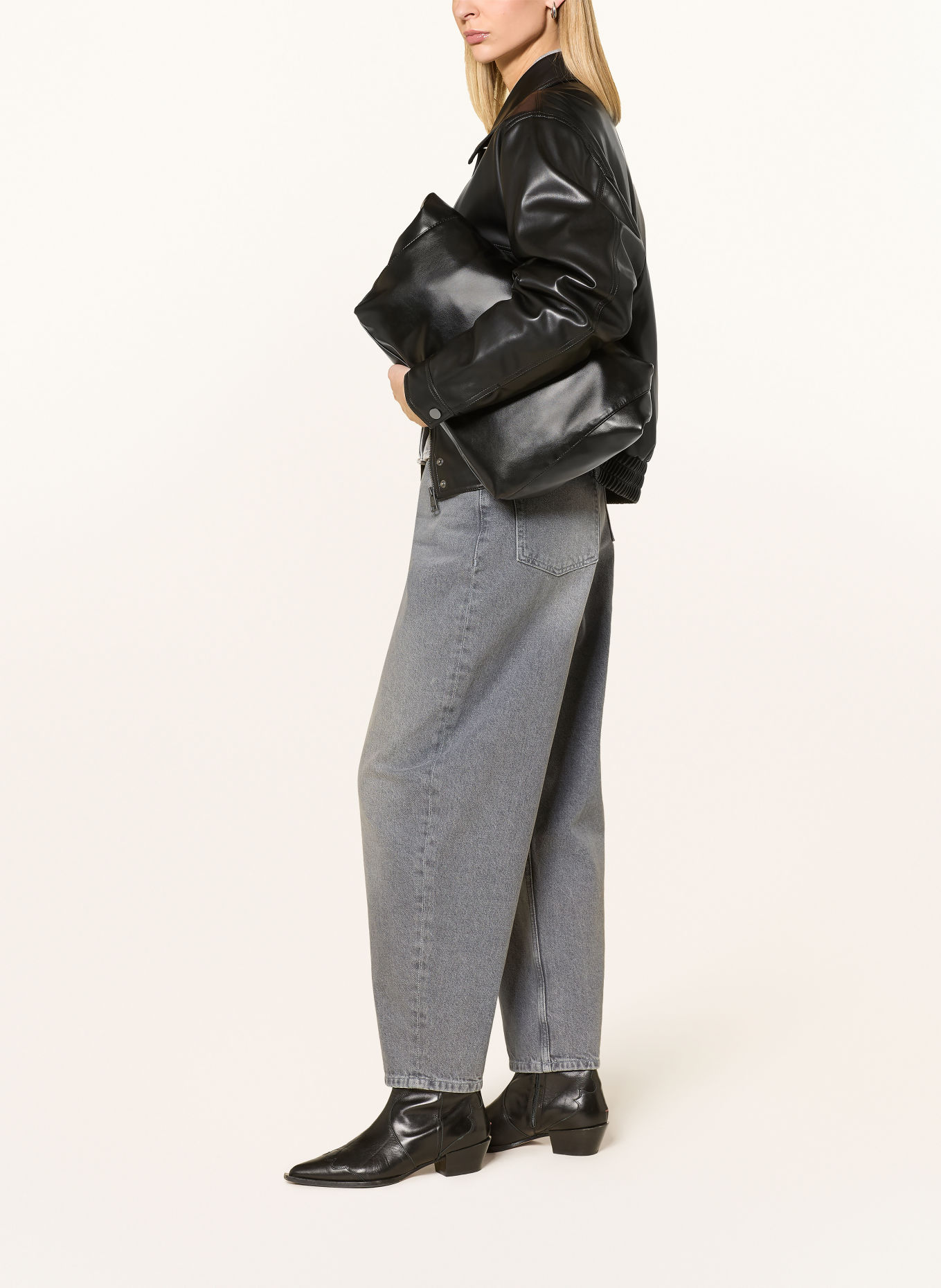 darling harbour Barrel Jeans: MID GREY