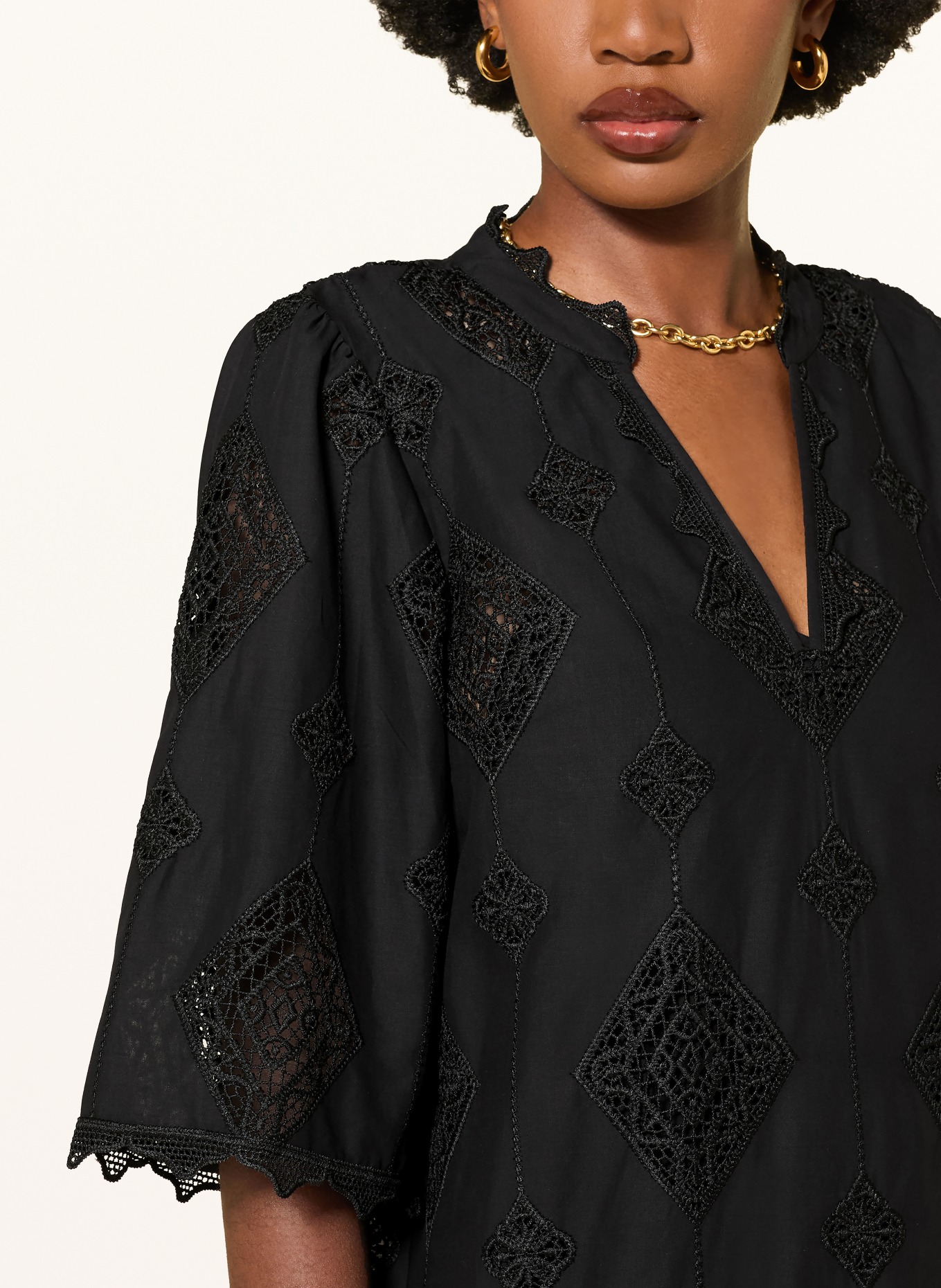 ba&sh Kleid MALO mit Lochspitze und 3/4-Arm: SCHWARZ