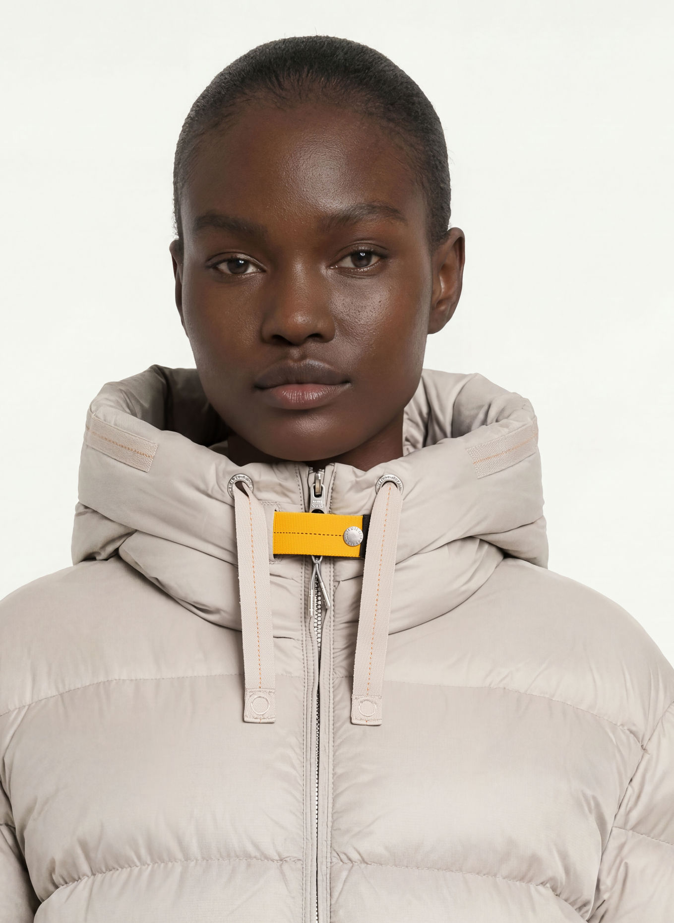 PARAJUMPERS Péřové bundy: SVĚTLE ŠEDÁ
