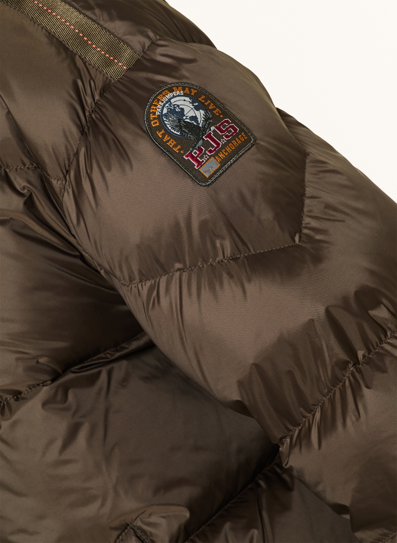 PARAJUMPERS Daunenjacke: DUNKELBRAUN