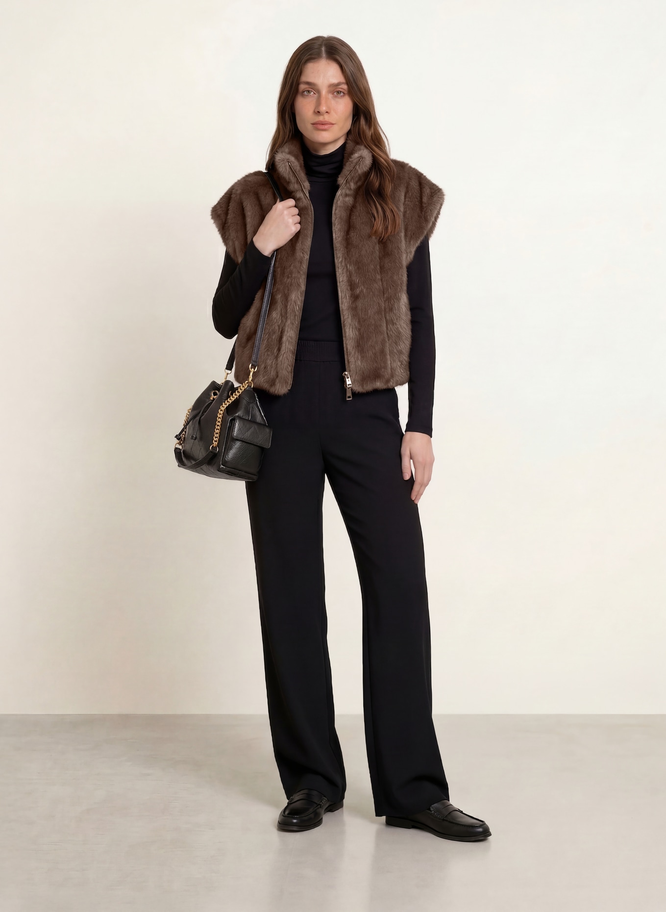 BETTA CORRADI Faux fur vest: BROWN / LIGHT BROWN
